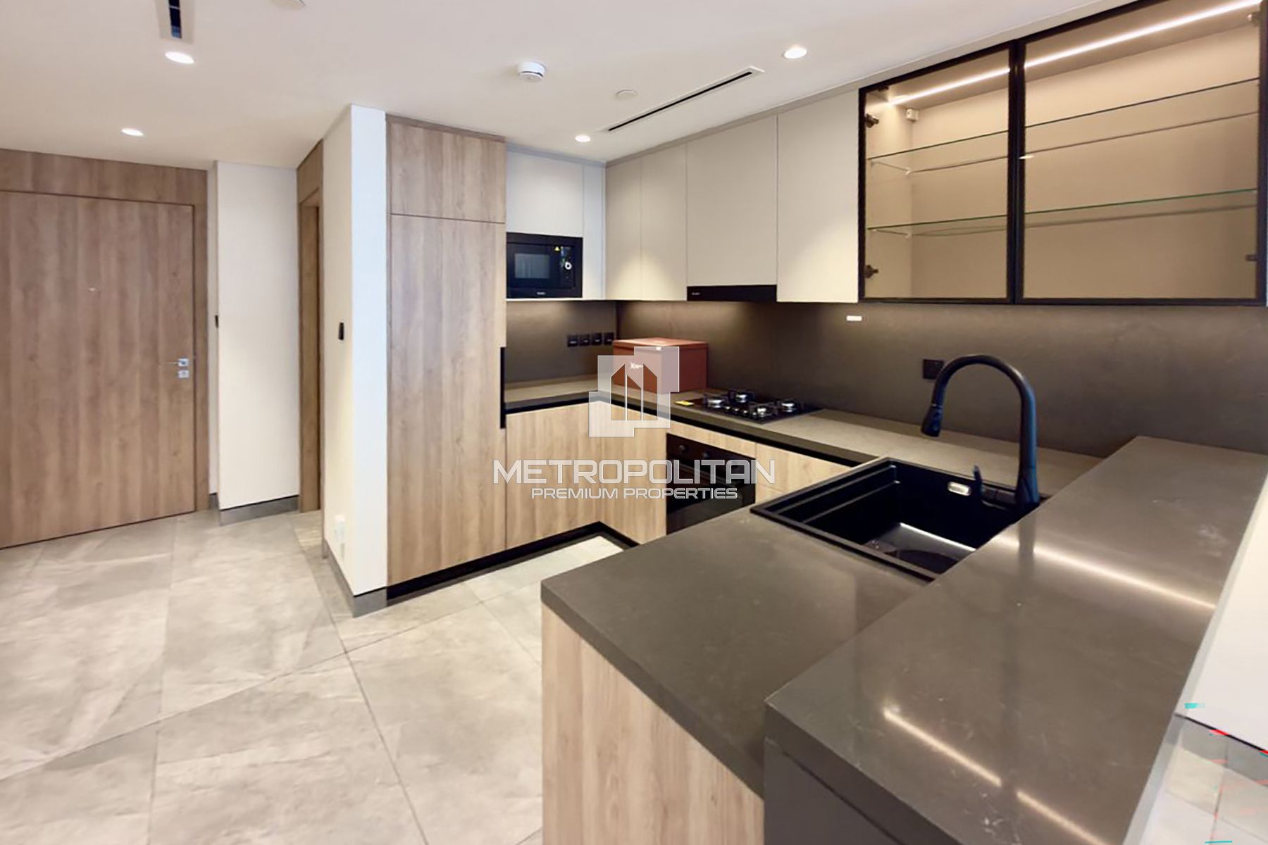 Luxury Finish | 1 BED plus Study | Brand New