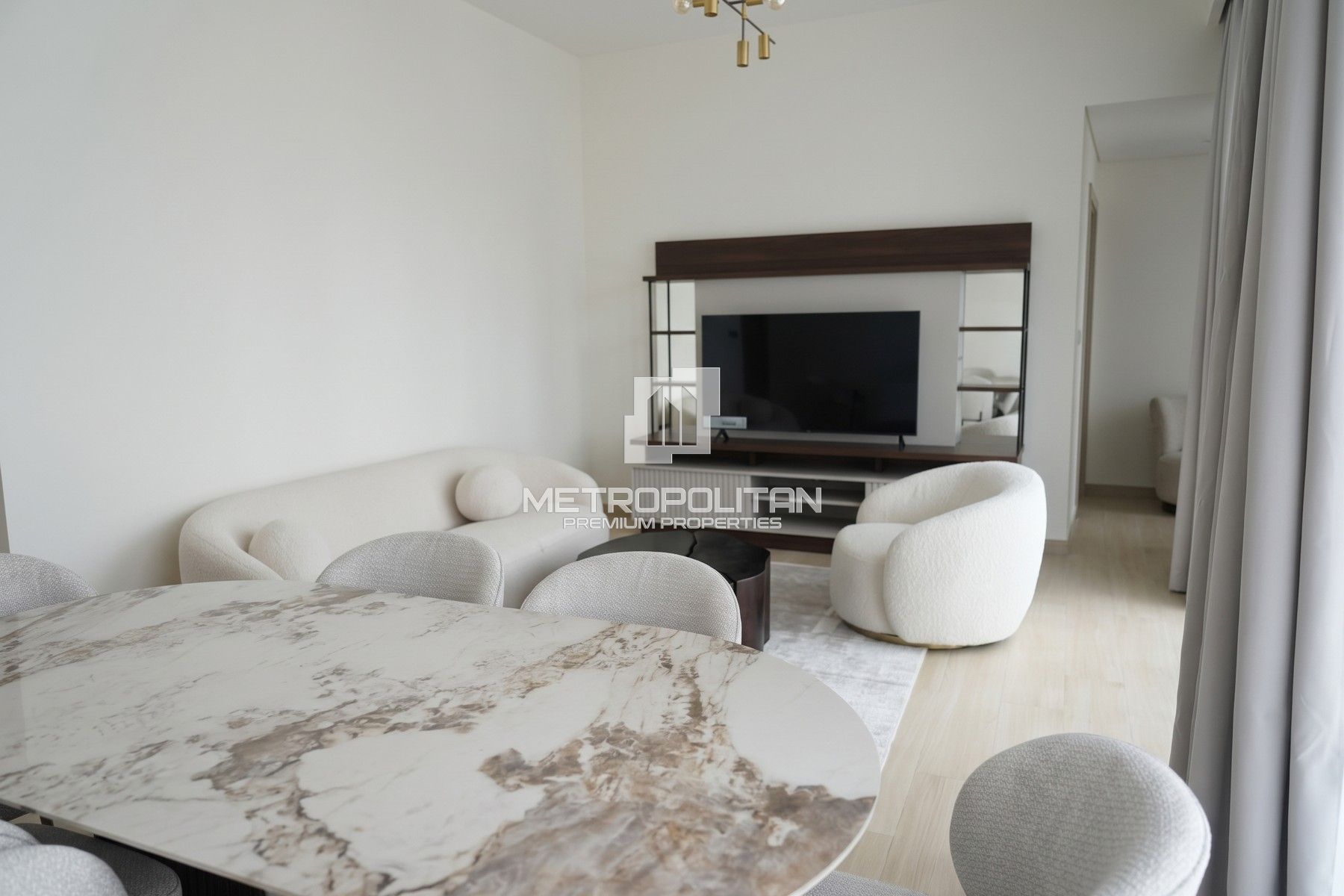 Снять квартиру в Binghatti Corner, Jumeirah Village Circle - MPR-11489