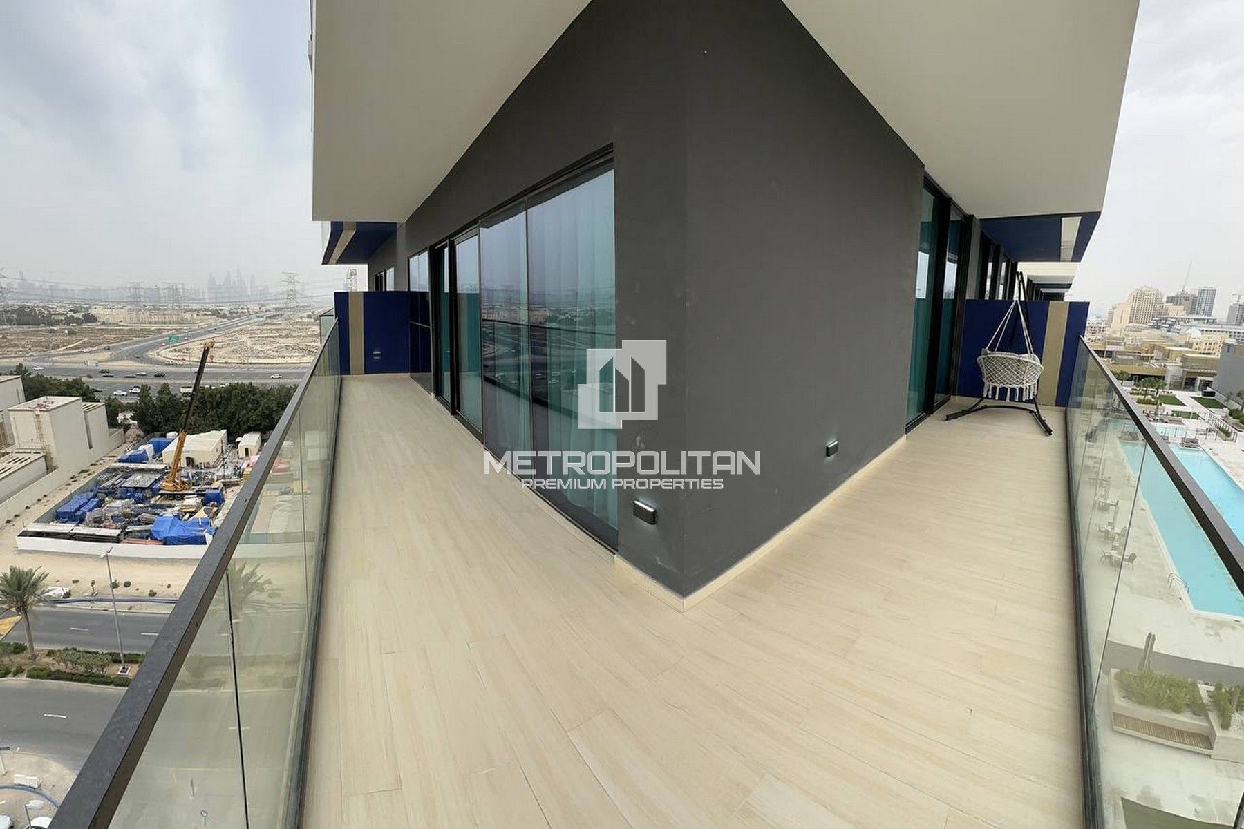 Full Skyline View | Ready to Move In | Middle Unit