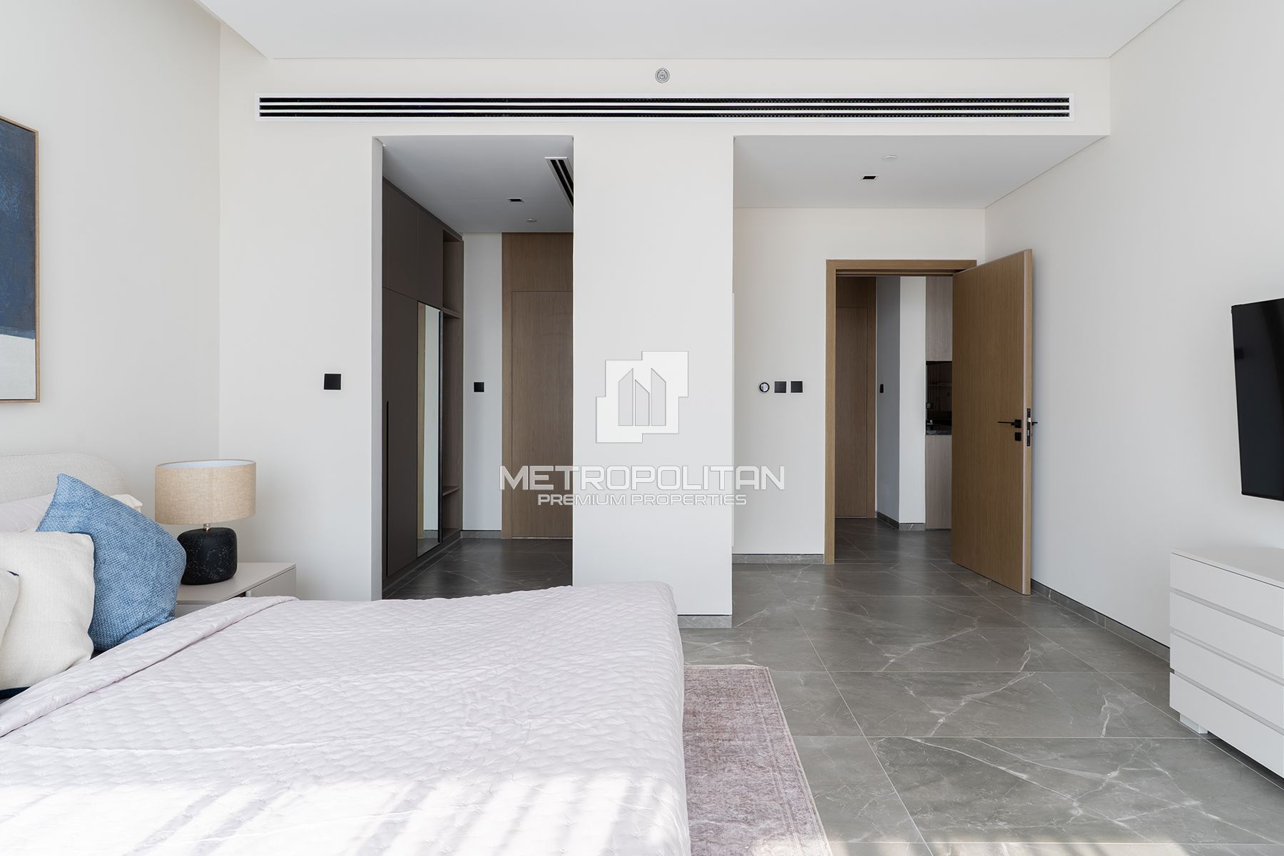 Beachfront | Fully Furnished | Unique Opportunity