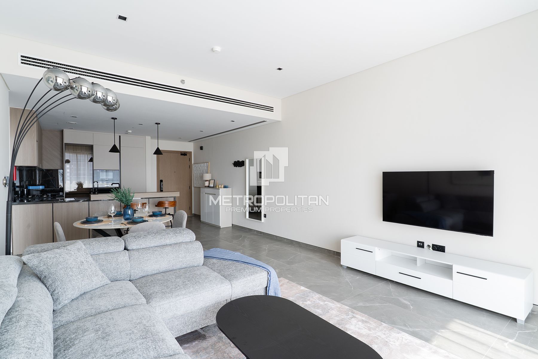 Beachfront | Fully Furnished | Unique Opportunity