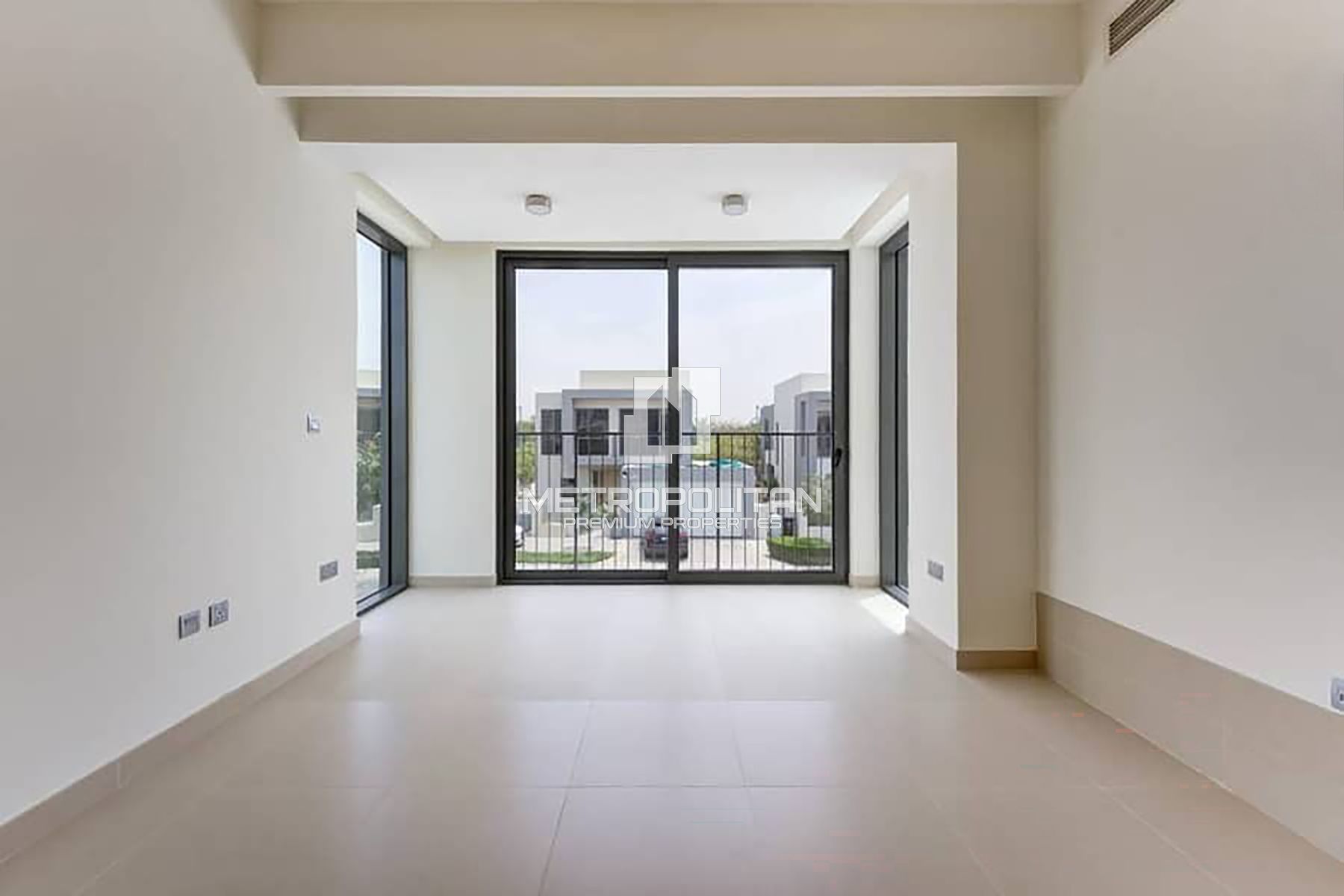 Extended 5BR | Corner Villa | Private Pool