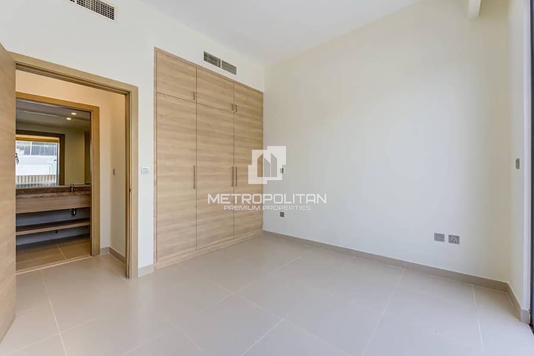Extended 5BR | Corner Villa | Private Pool