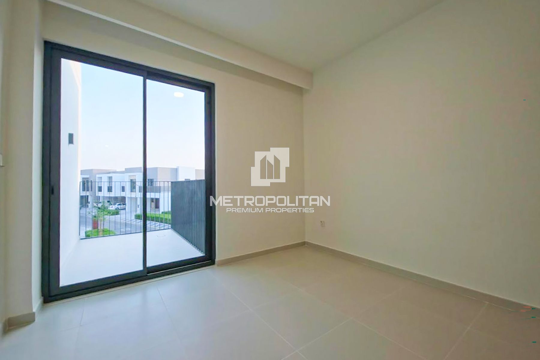 Spacious Layout | Single Row | Close to Amenities