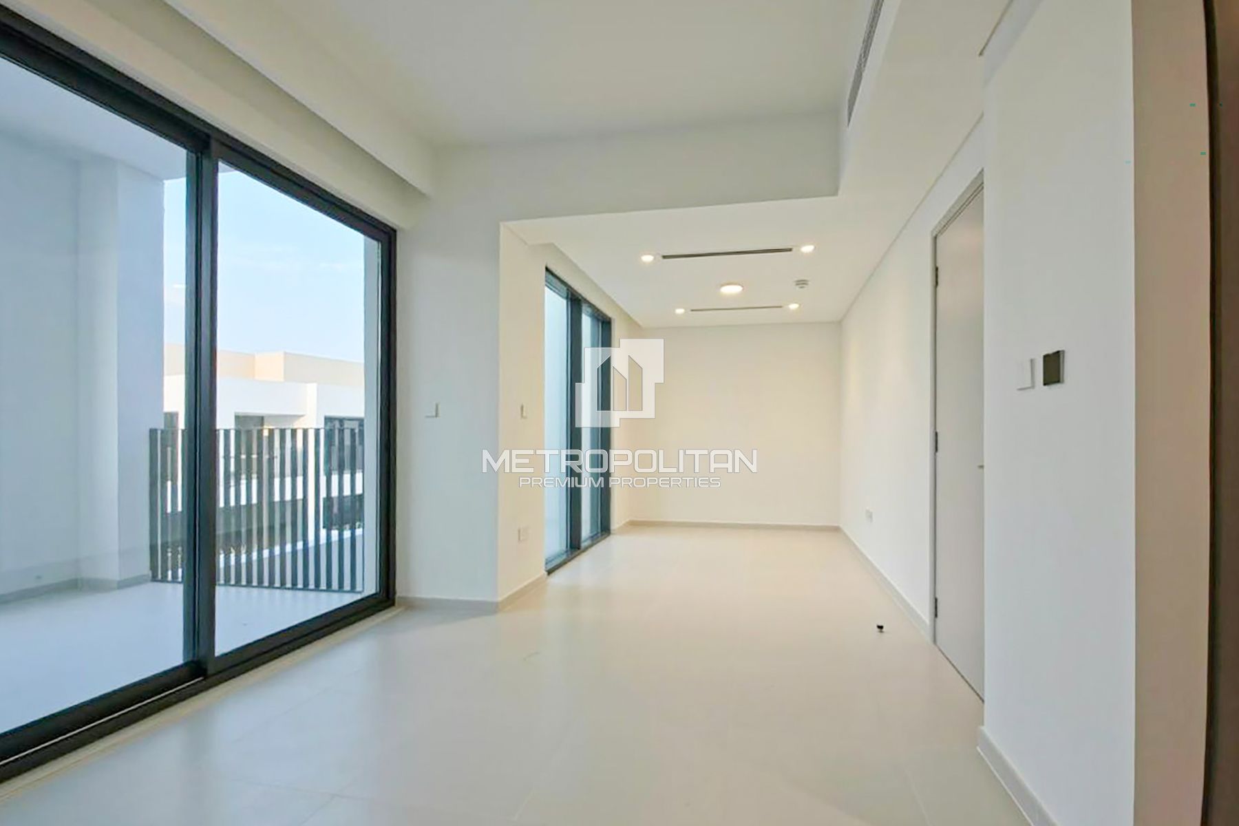 Spacious Layout | Single Row | Close to Amenities