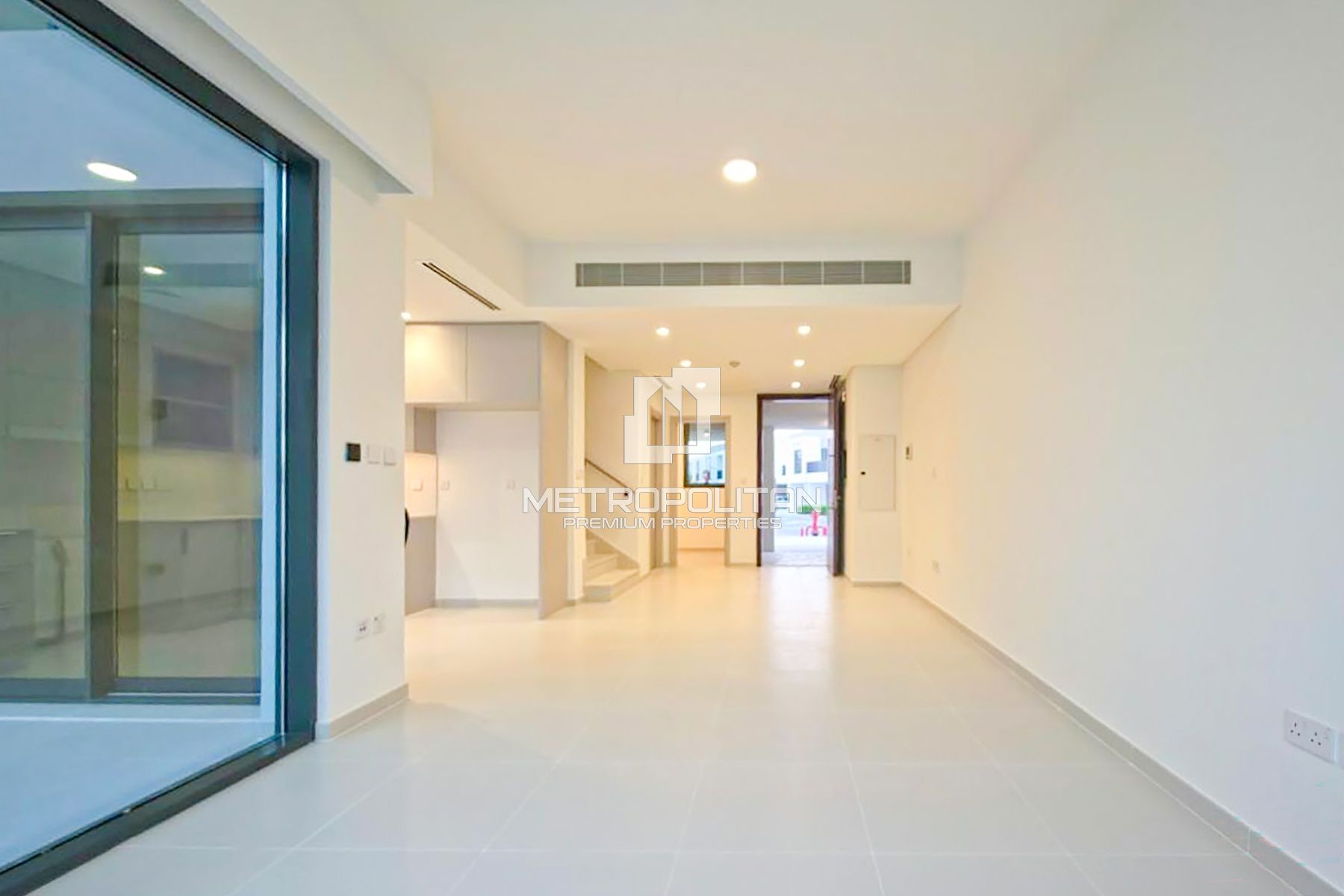 Spacious Layout | Single Row | Close to Amenities