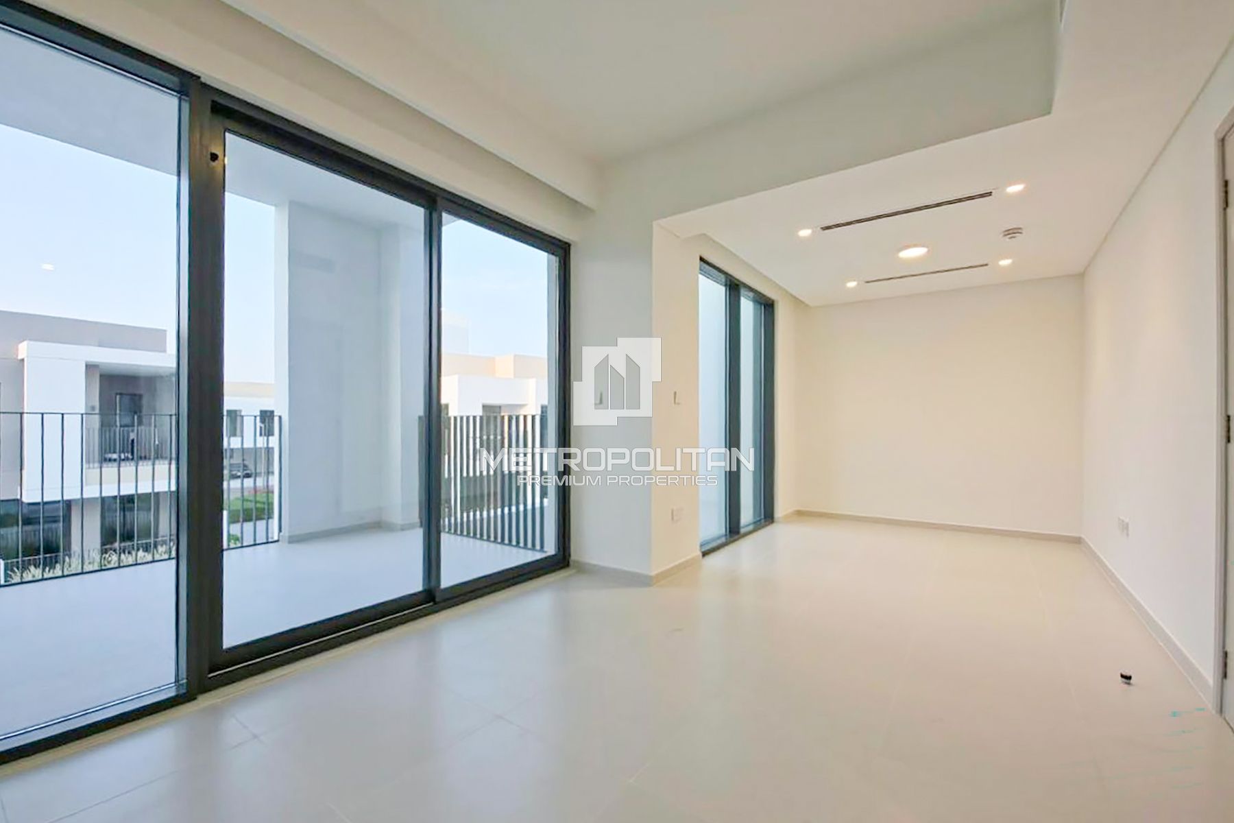 Spacious Layout | Single Row | Close to Amenities