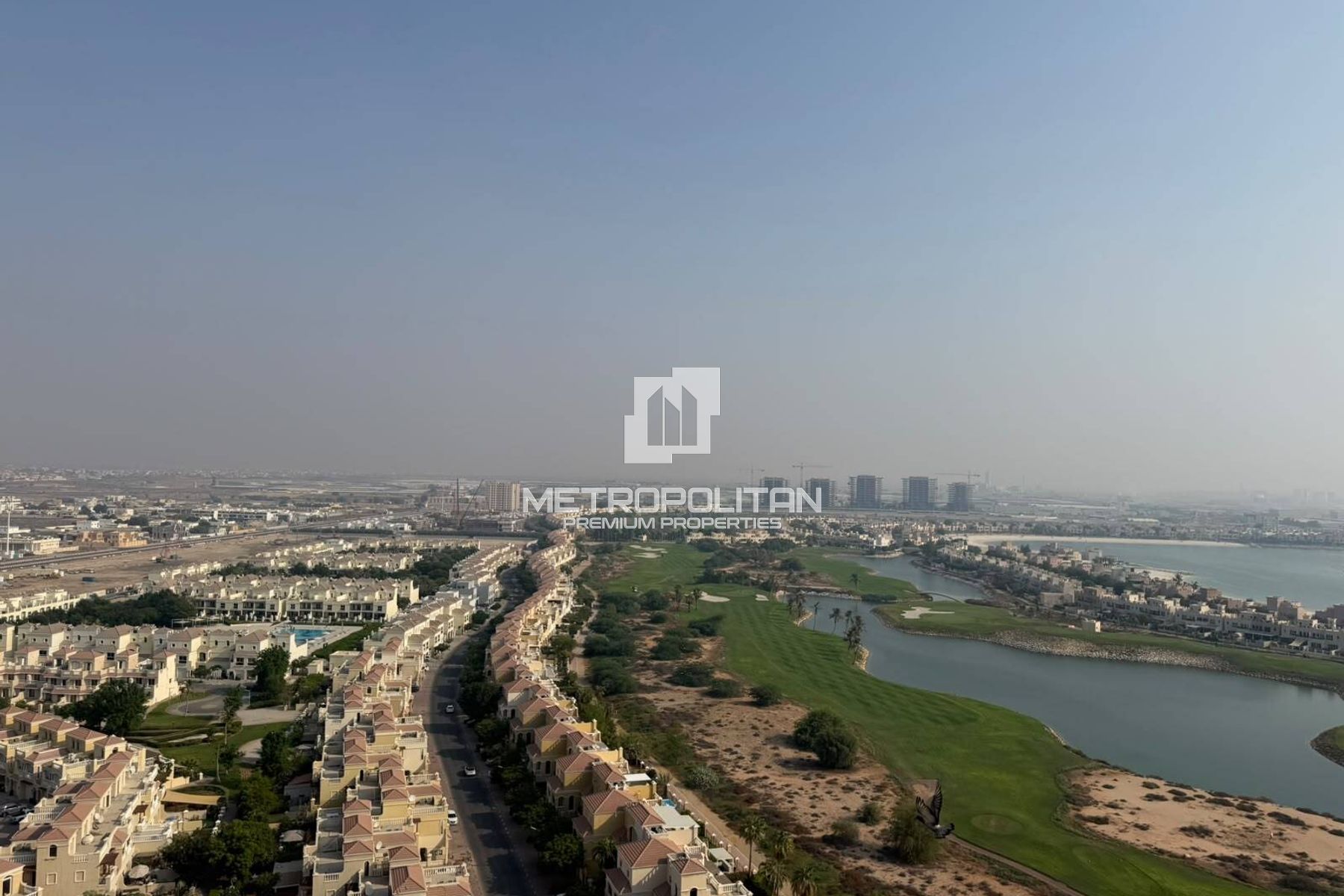Luxury Studio | High Floor | Golf and Lagoon View