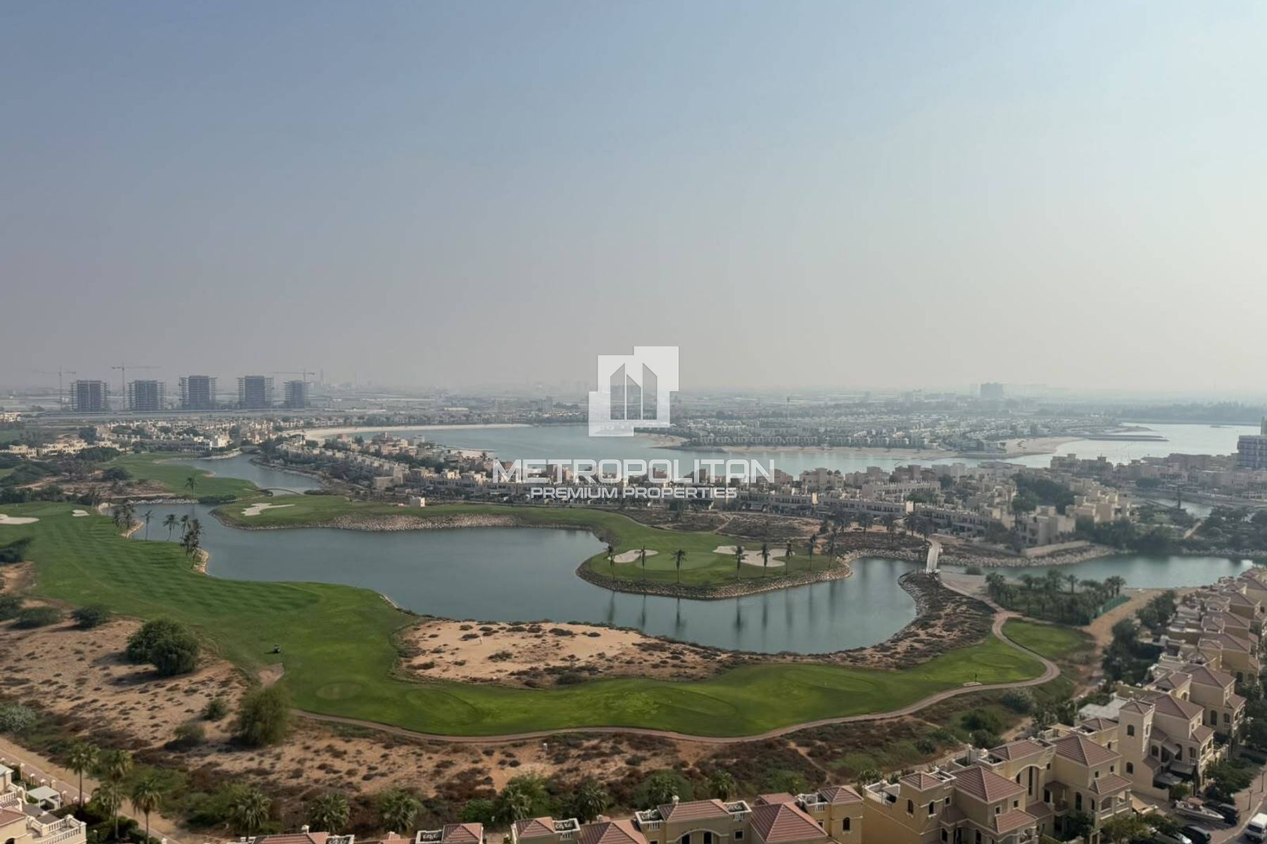 Luxury Studio | High Floor | Golf and Lagoon View