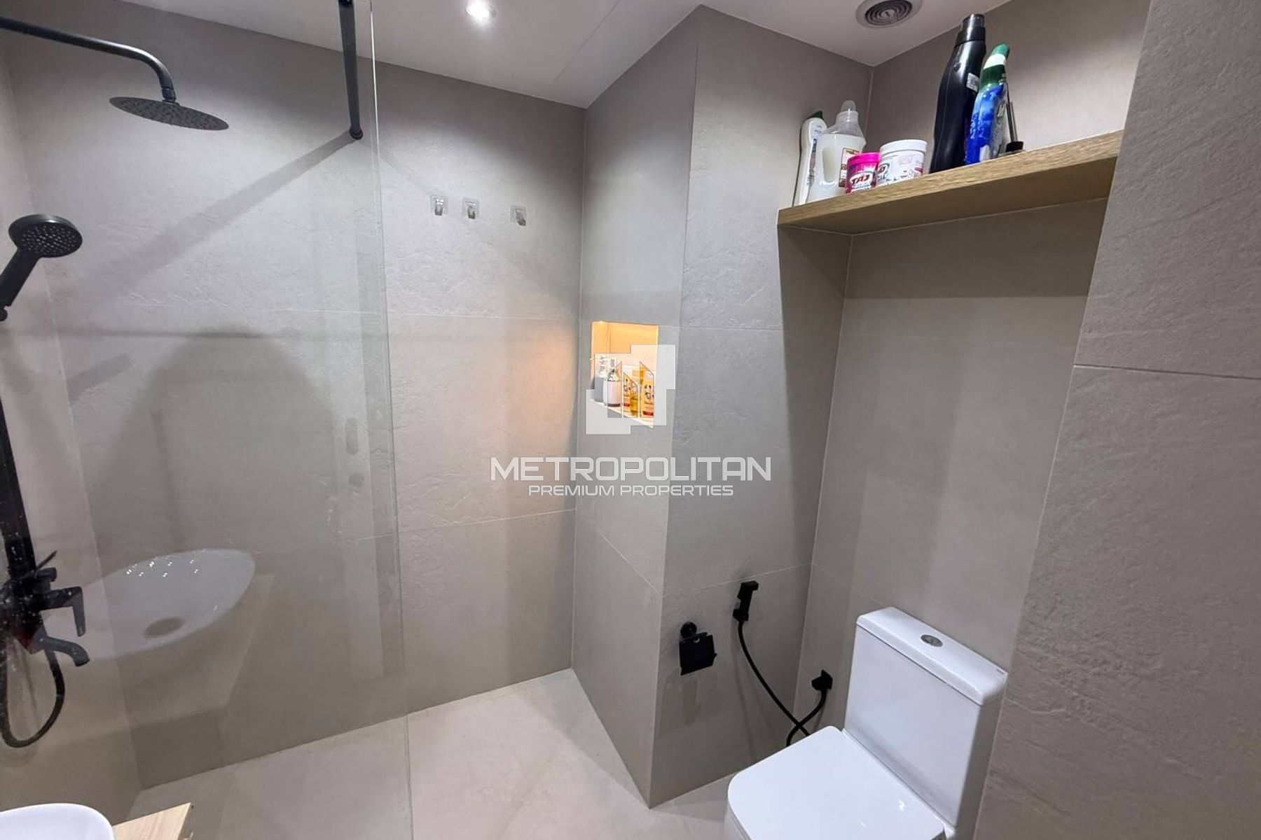 Luxury Studio | High Floor | Golf and Lagoon View