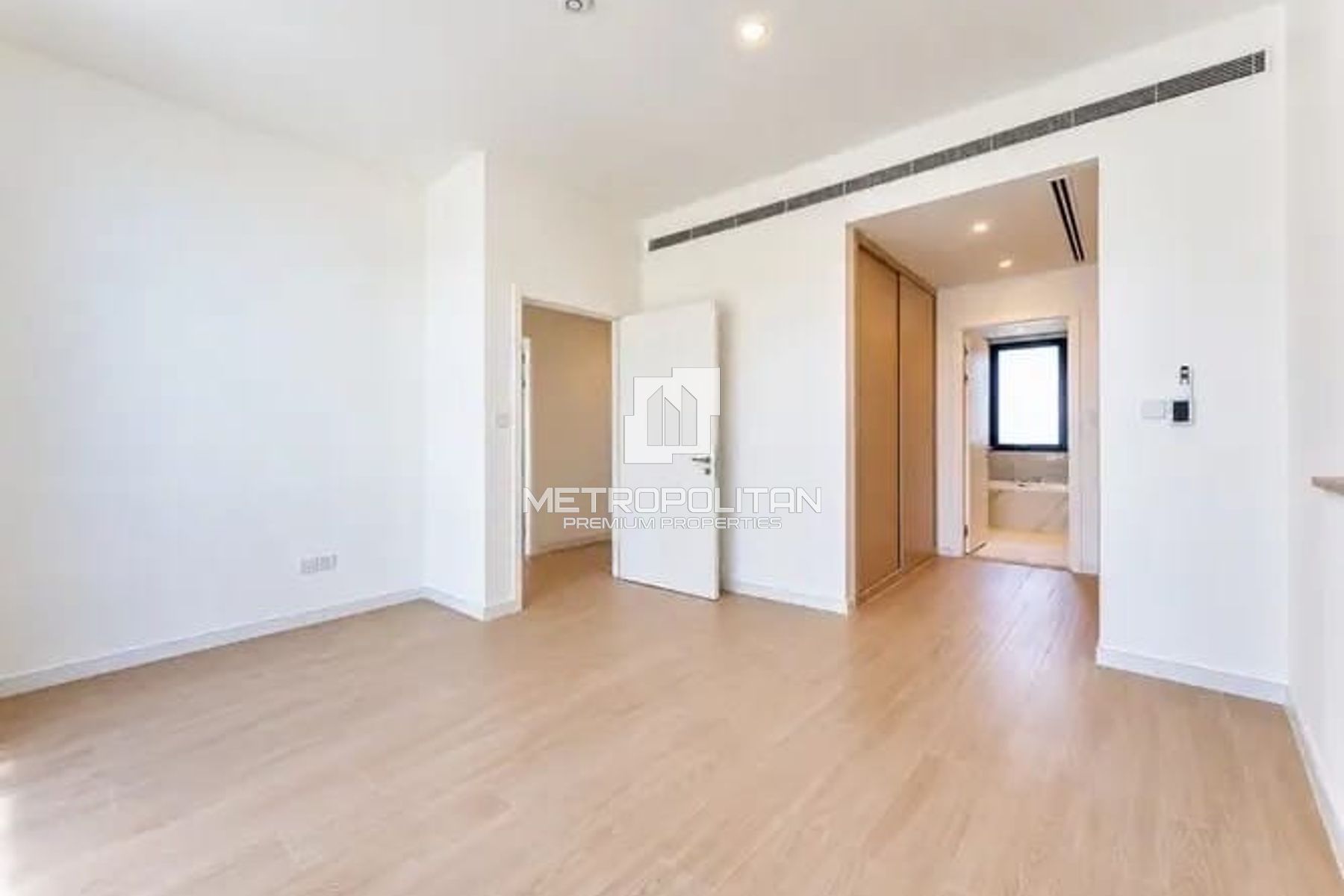 Single Row | Landscaped Garden | Top Location