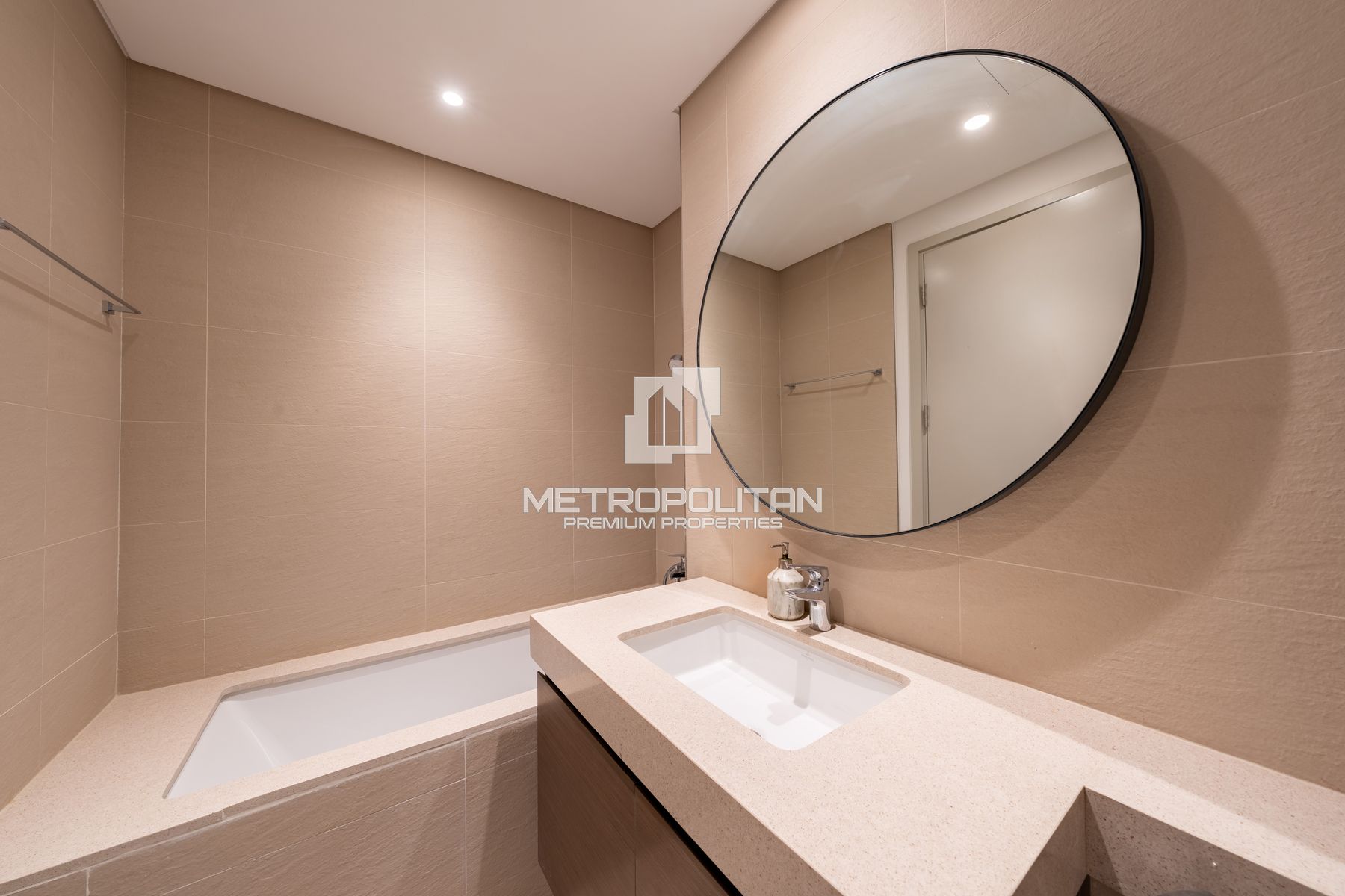 Modern 3 Bed| Family-Friendly Community| Furnished