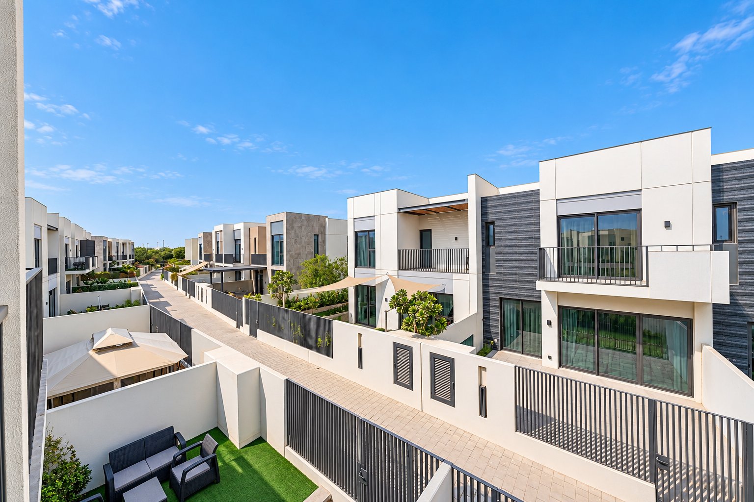 Modern 3 Bed| Family-Friendly Community| Furnished