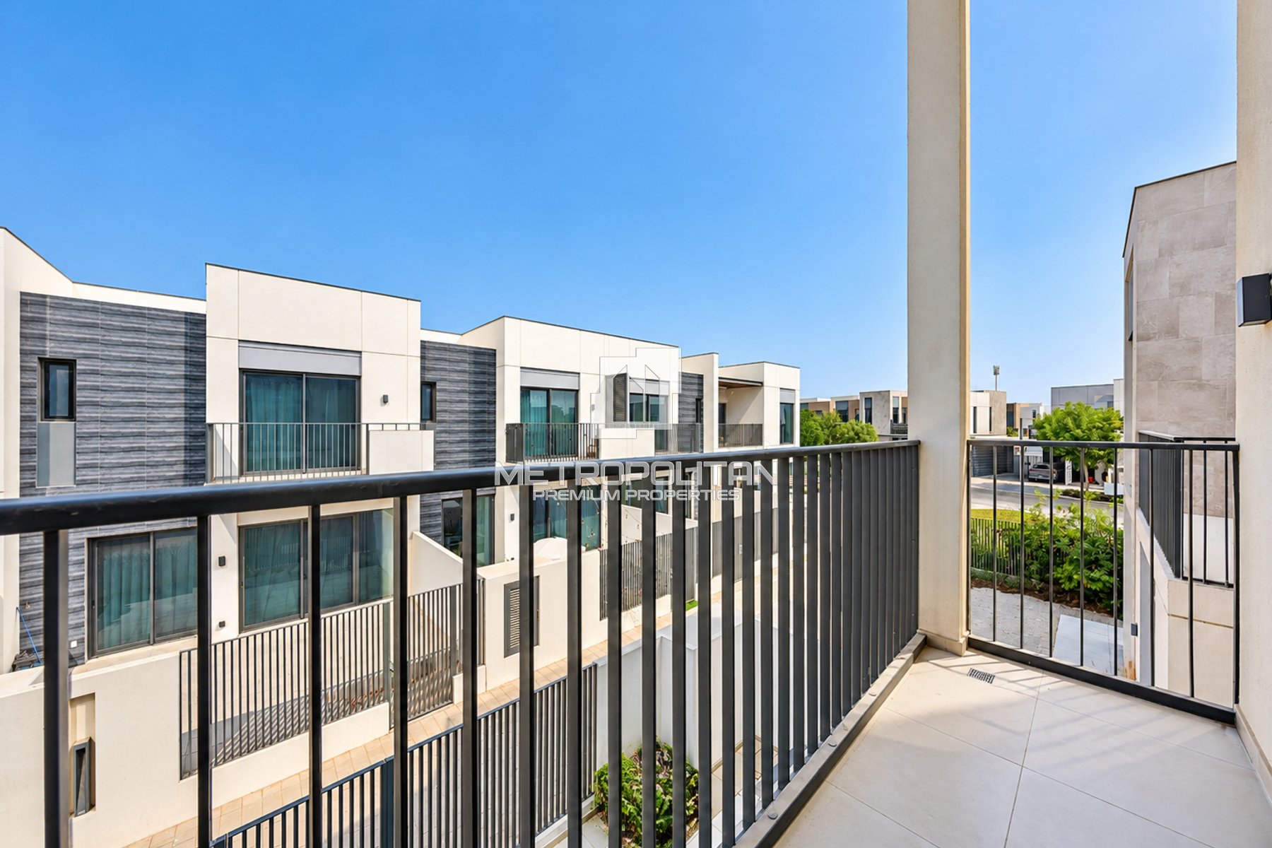 Modern 3 Bed| Family-Friendly Community| Furnished