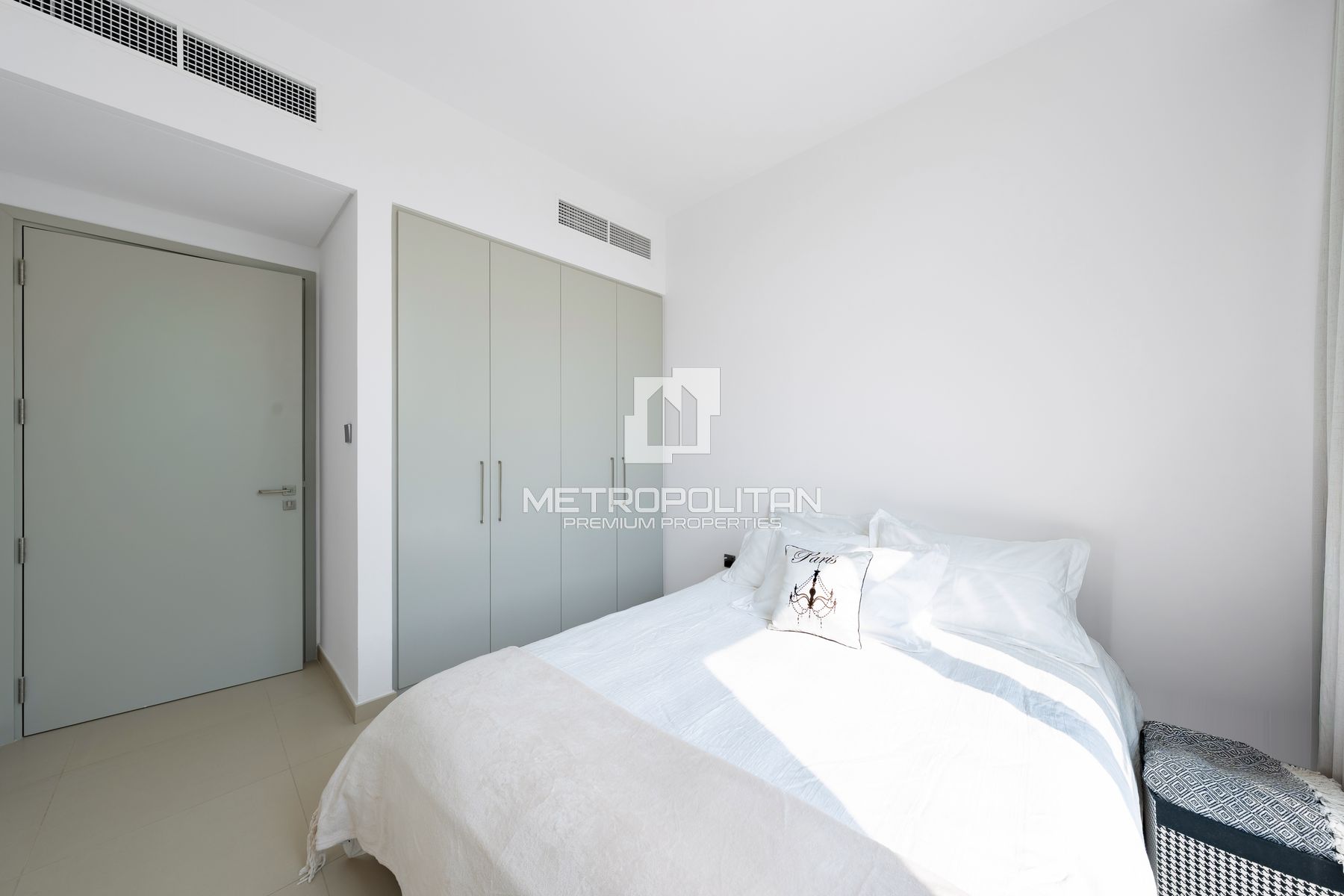 Modern 3 Bed| Family-Friendly Community| Furnished