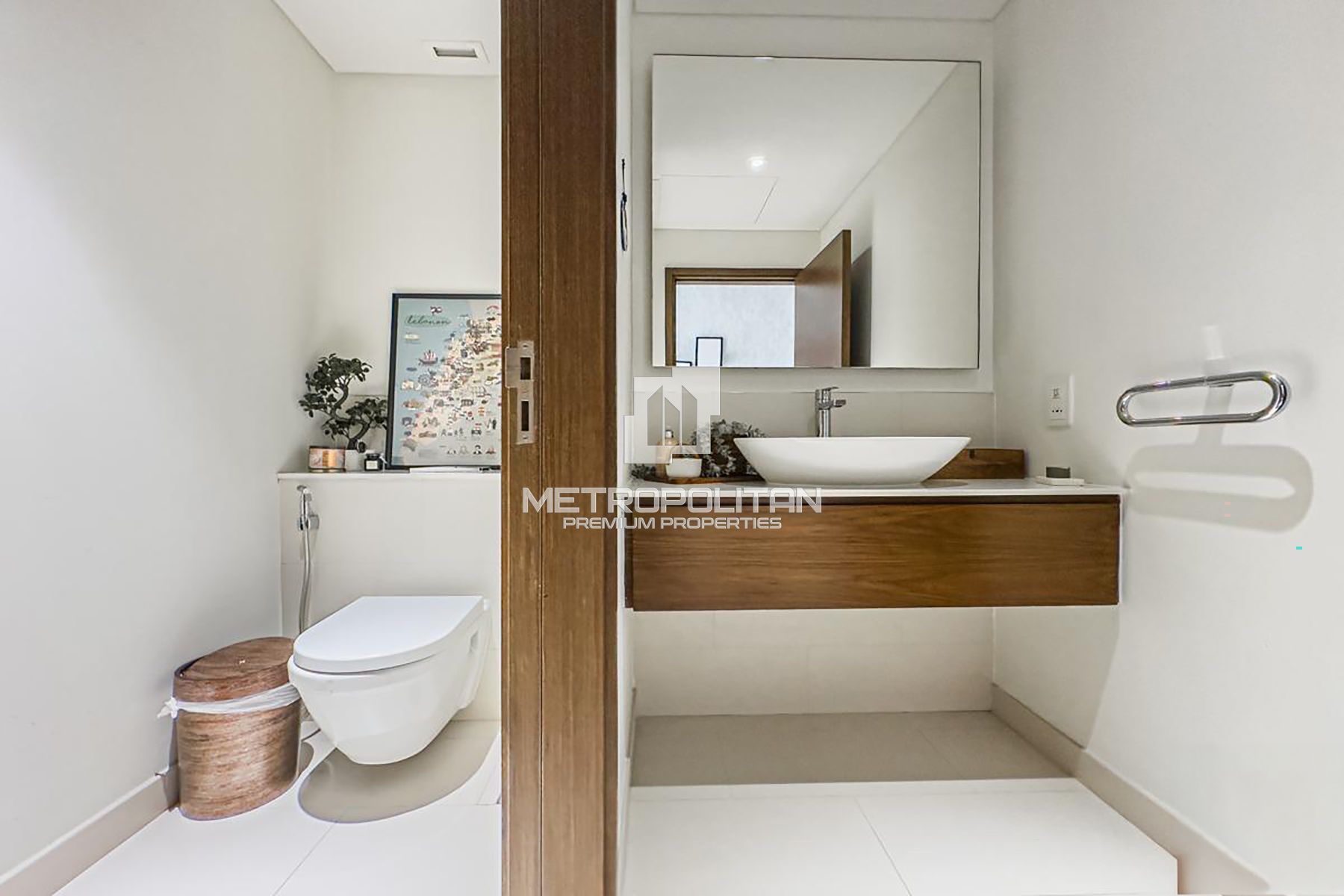 Maid's Room  |  Burj View  |  Large Layout