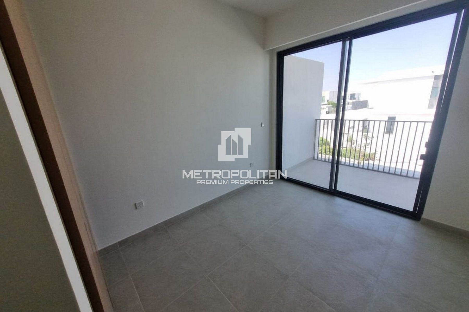 Brand New 3 BR+Maids | Huge Layout | Unfurnished