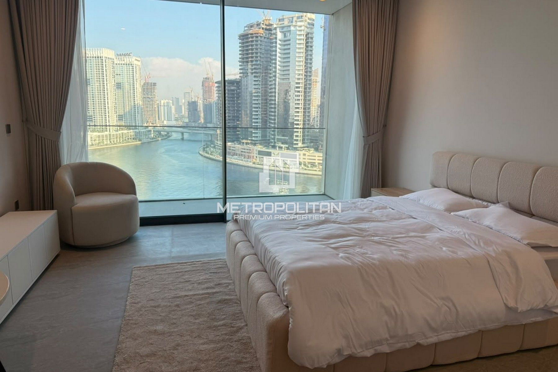 Furnished Studio | Middle Floor | Canal View