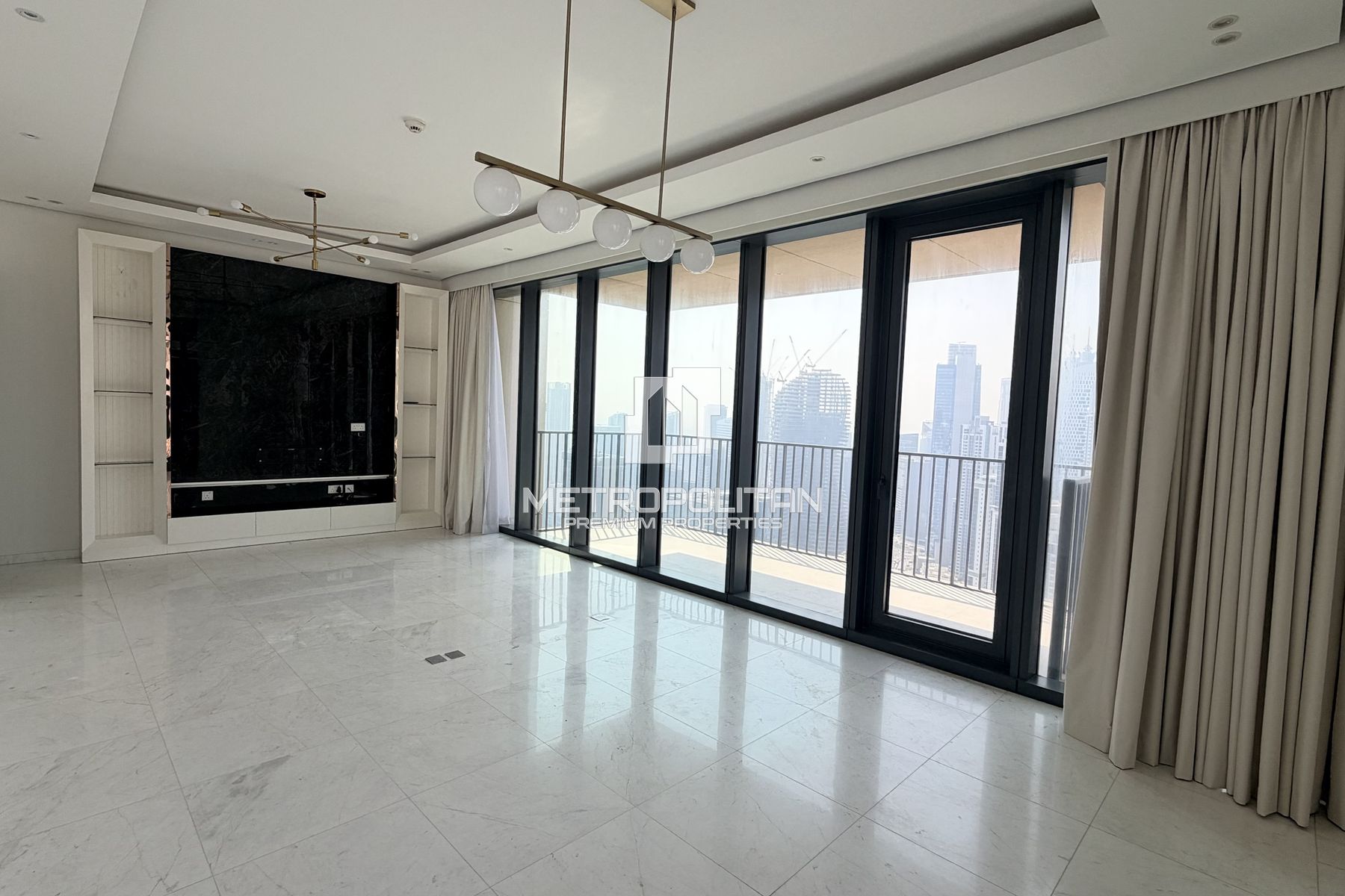 SkyRise Collection | High Floor | Huge Layout