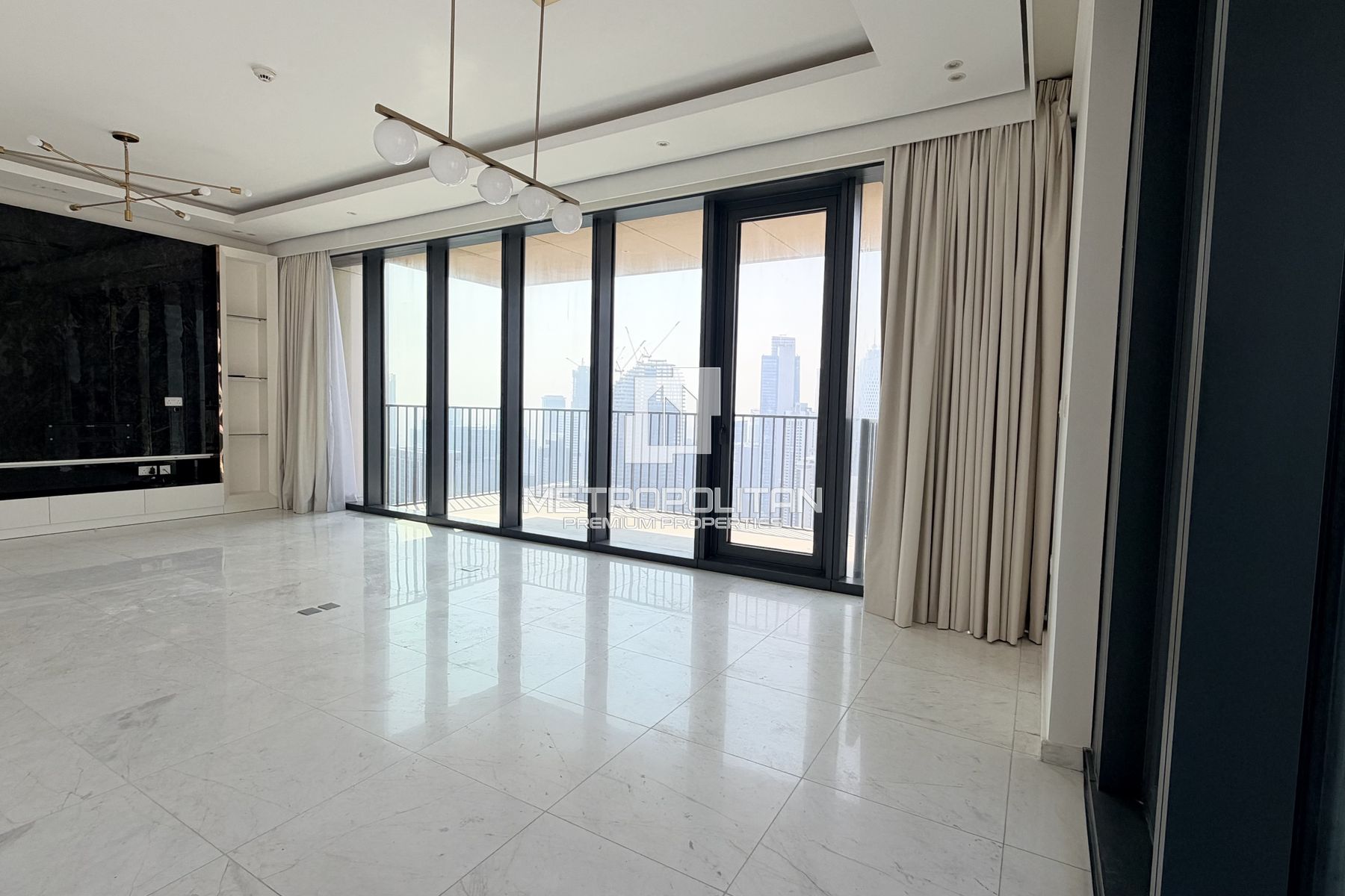 SkyRise Collection | High Floor | Huge Layout