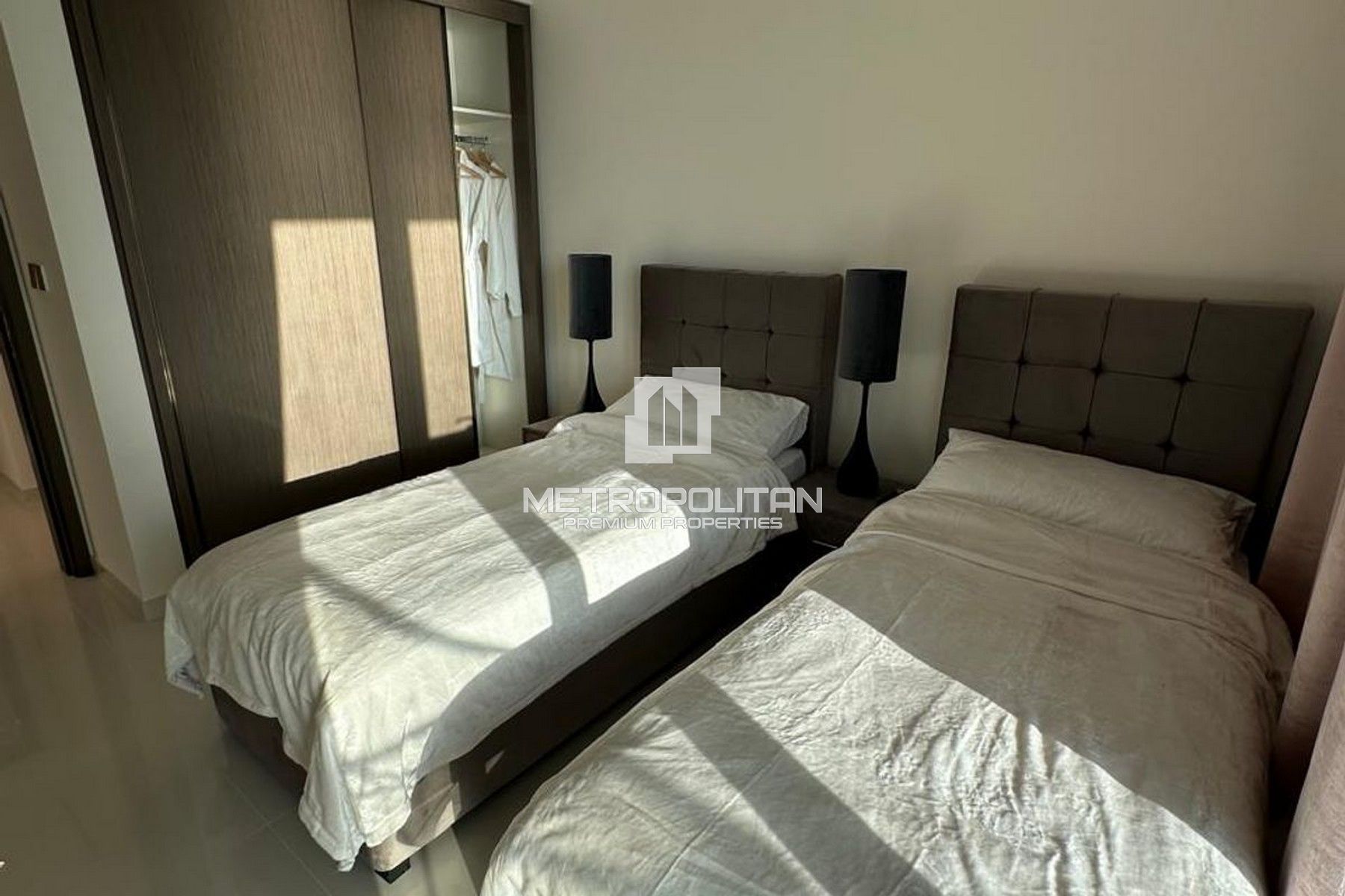 Luxury Apartment | Furnished | Water View | Vacant