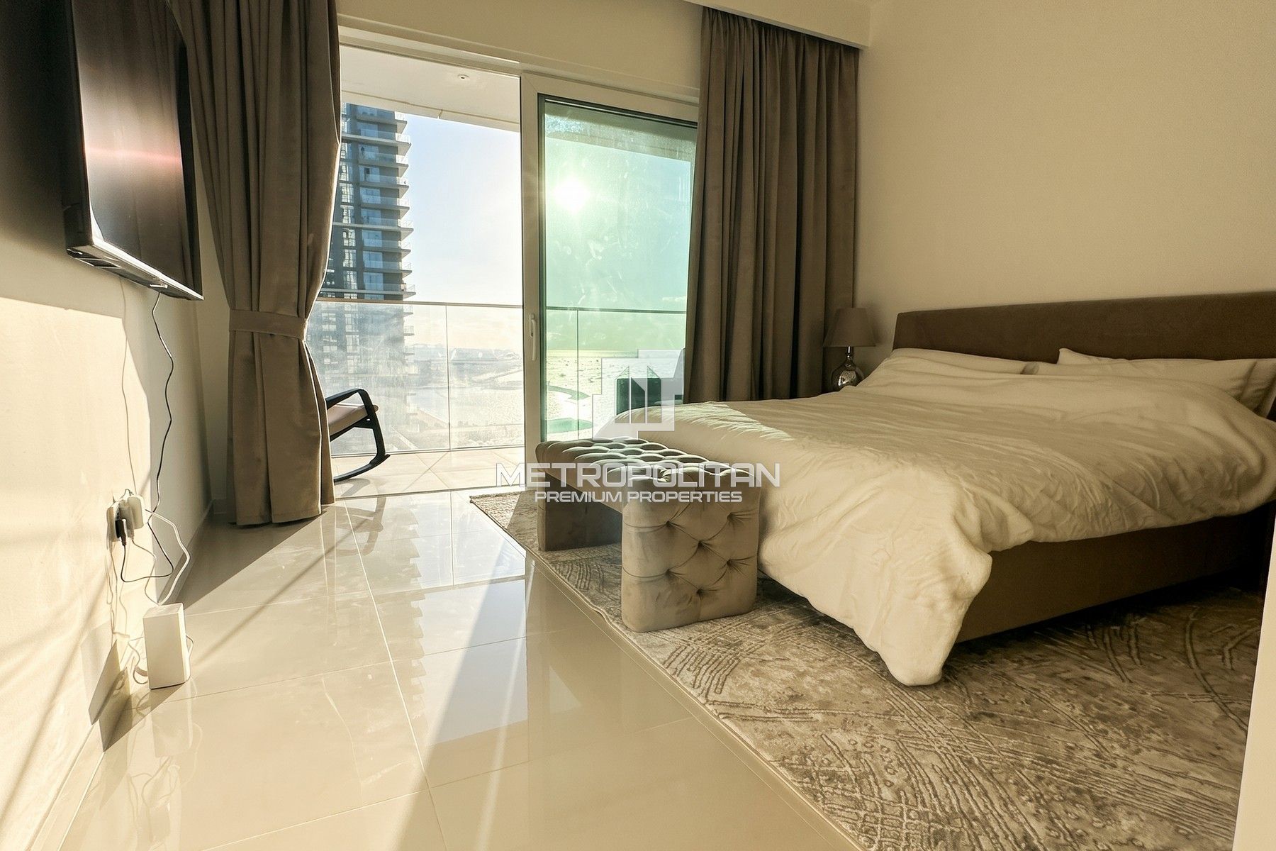 Luxury Apartment | Furnished | Water View | Vacant