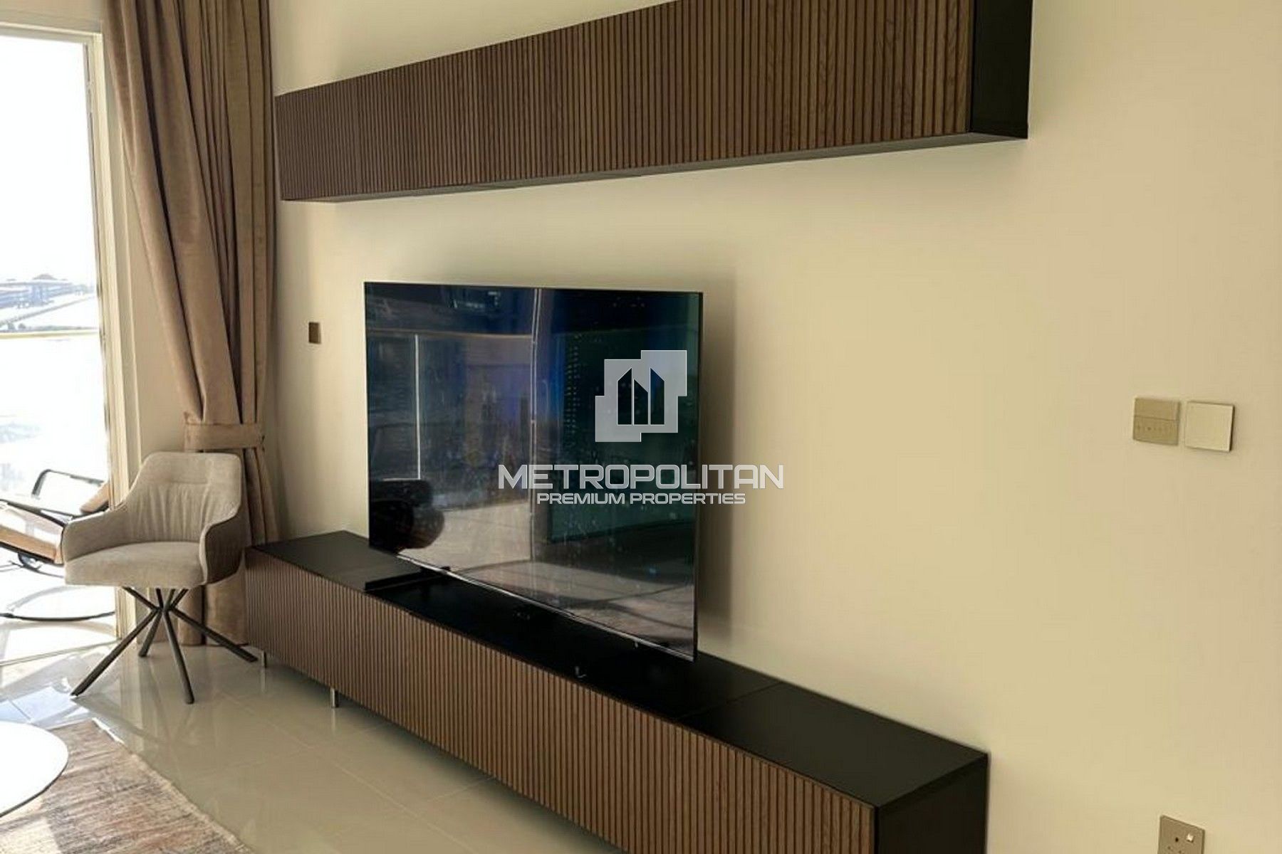 Luxury Apartment | Furnished | Water View | Vacant