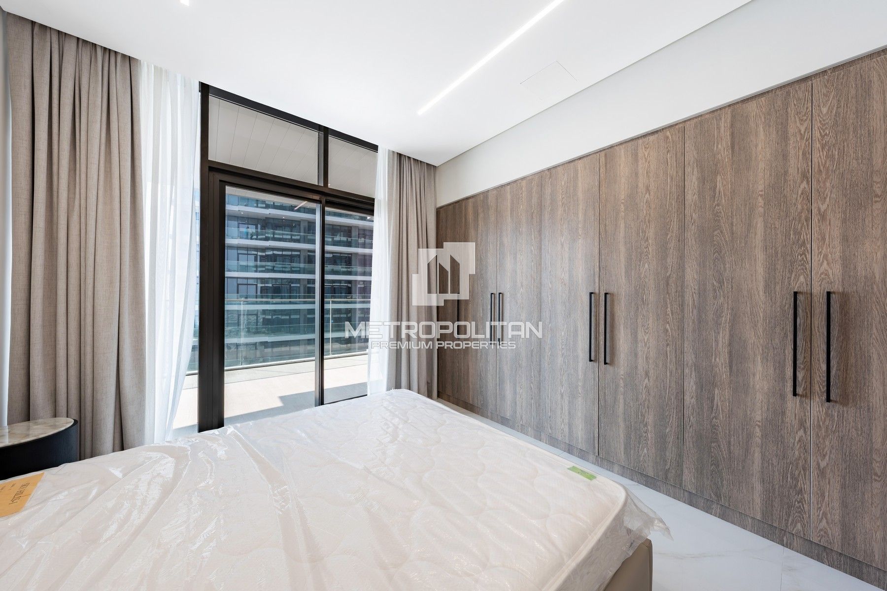 Fully Furnished | High Floor | Brand New | Vacant