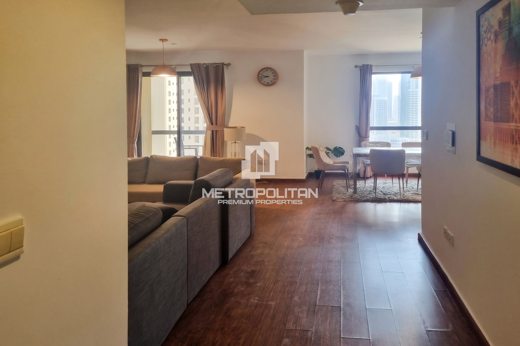 Walk to Beach | 2 Cheques | Furnished 1 Bed