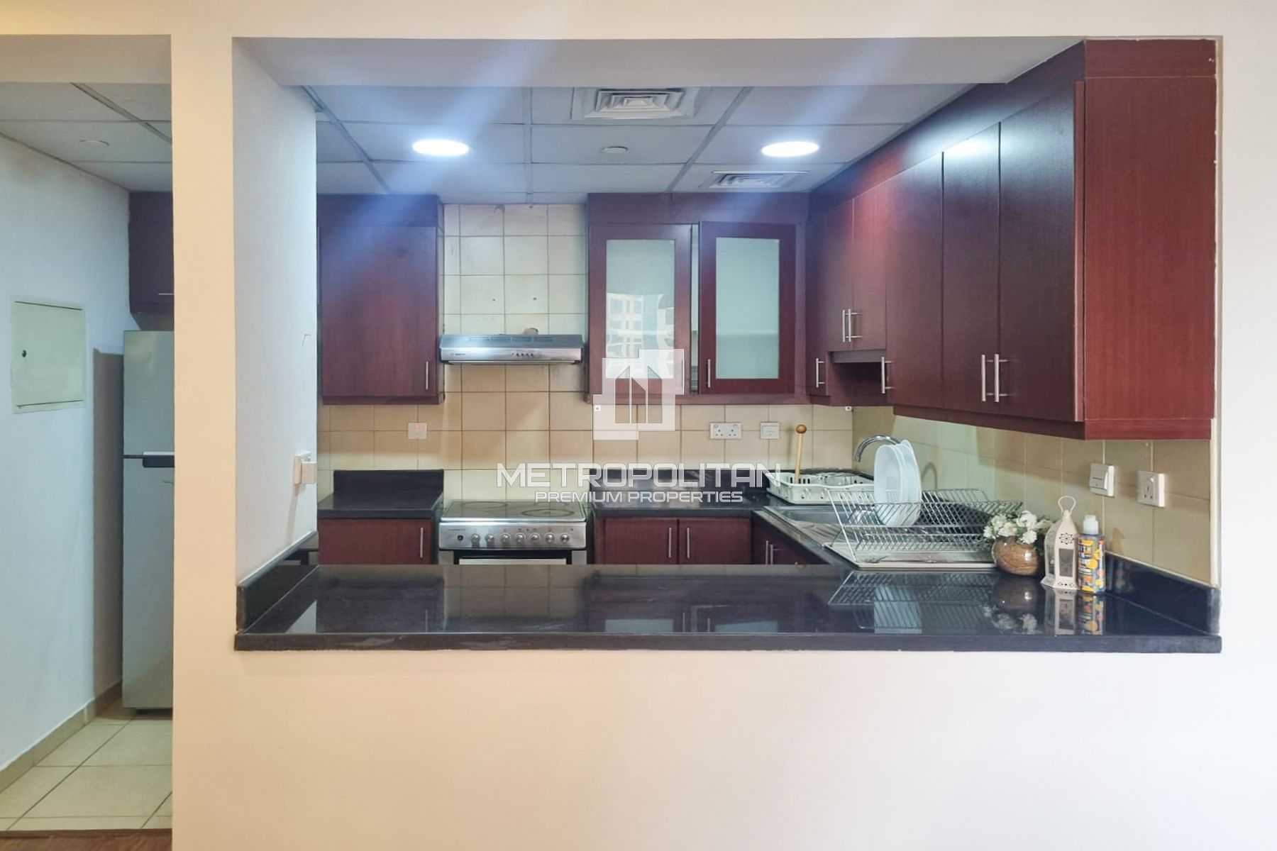 Walk to Beach | 2 Cheques | Furnished 1 Bed