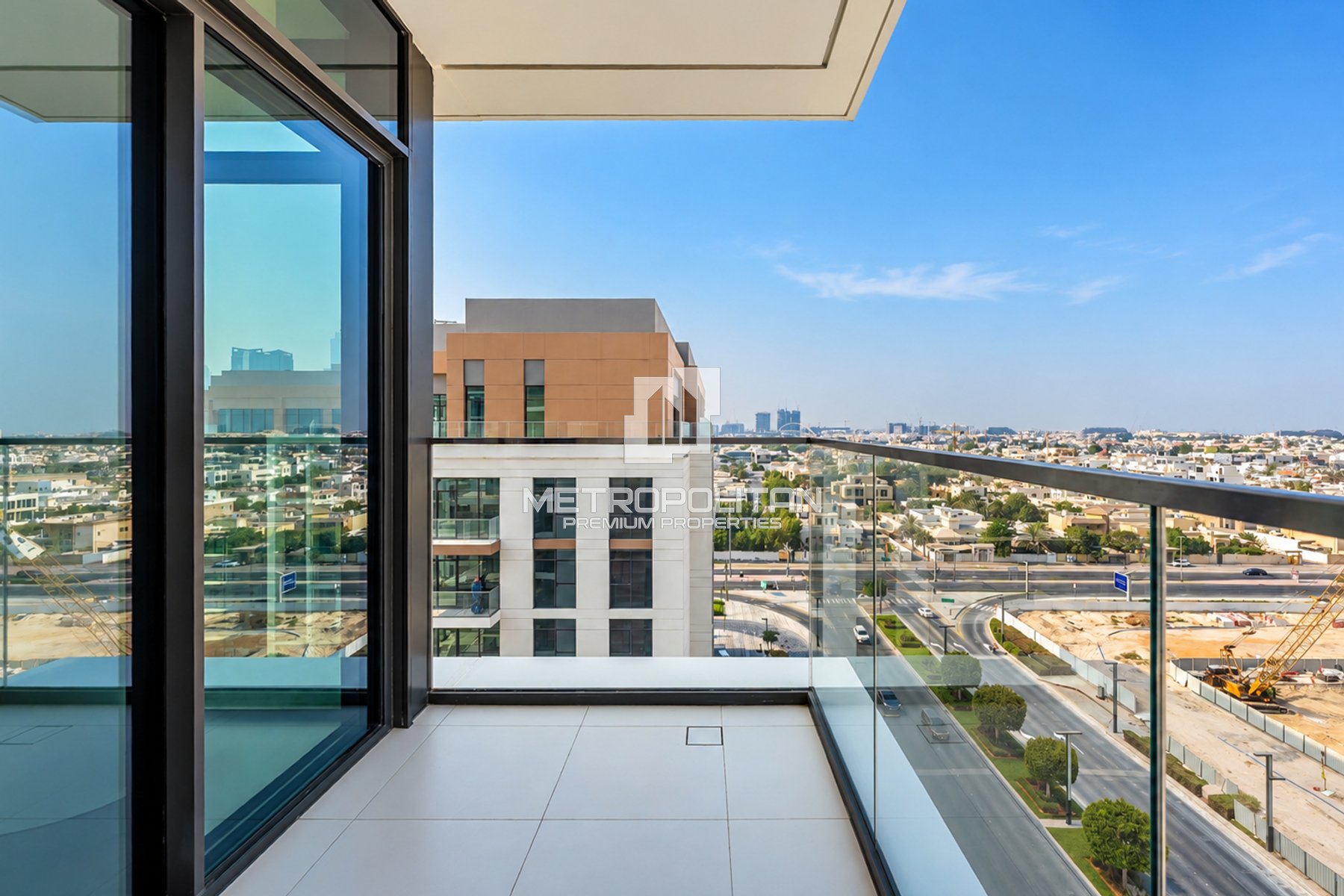 High Floor | Fitted Kitchen | Brand New Unit