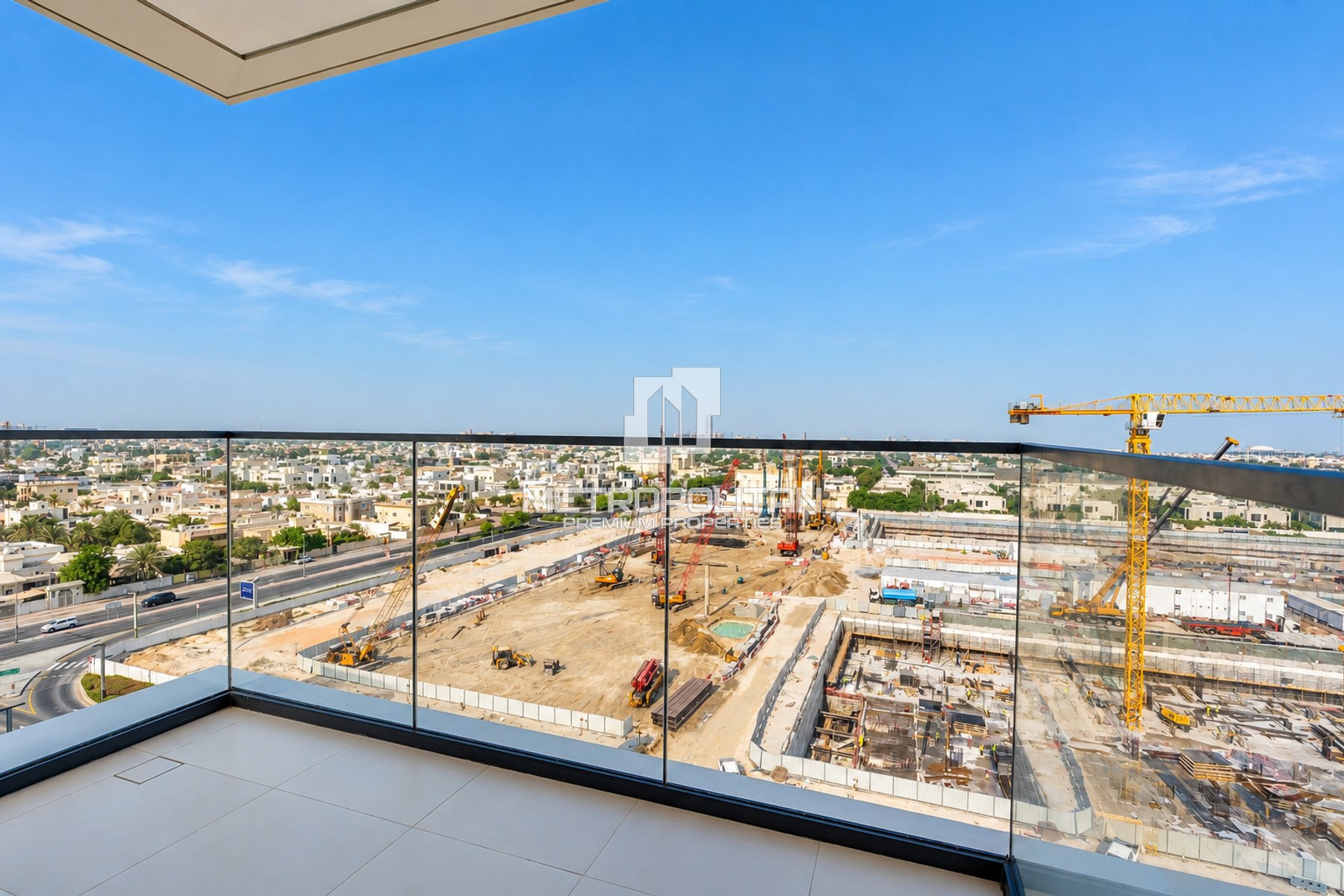 High Floor | Fitted Kitchen | Brand New Unit