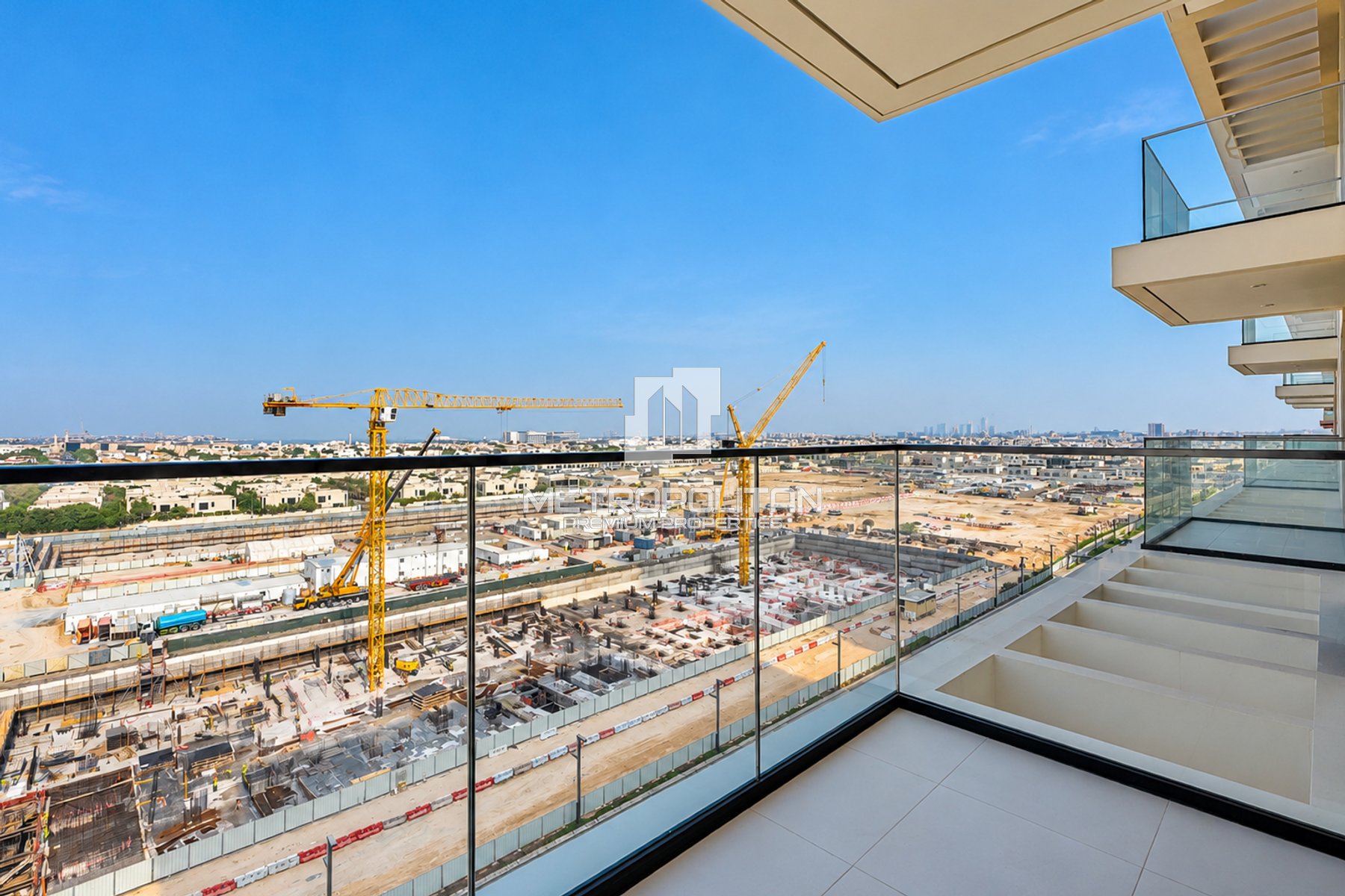 High Floor | Fitted Kitchen | Brand New Unit