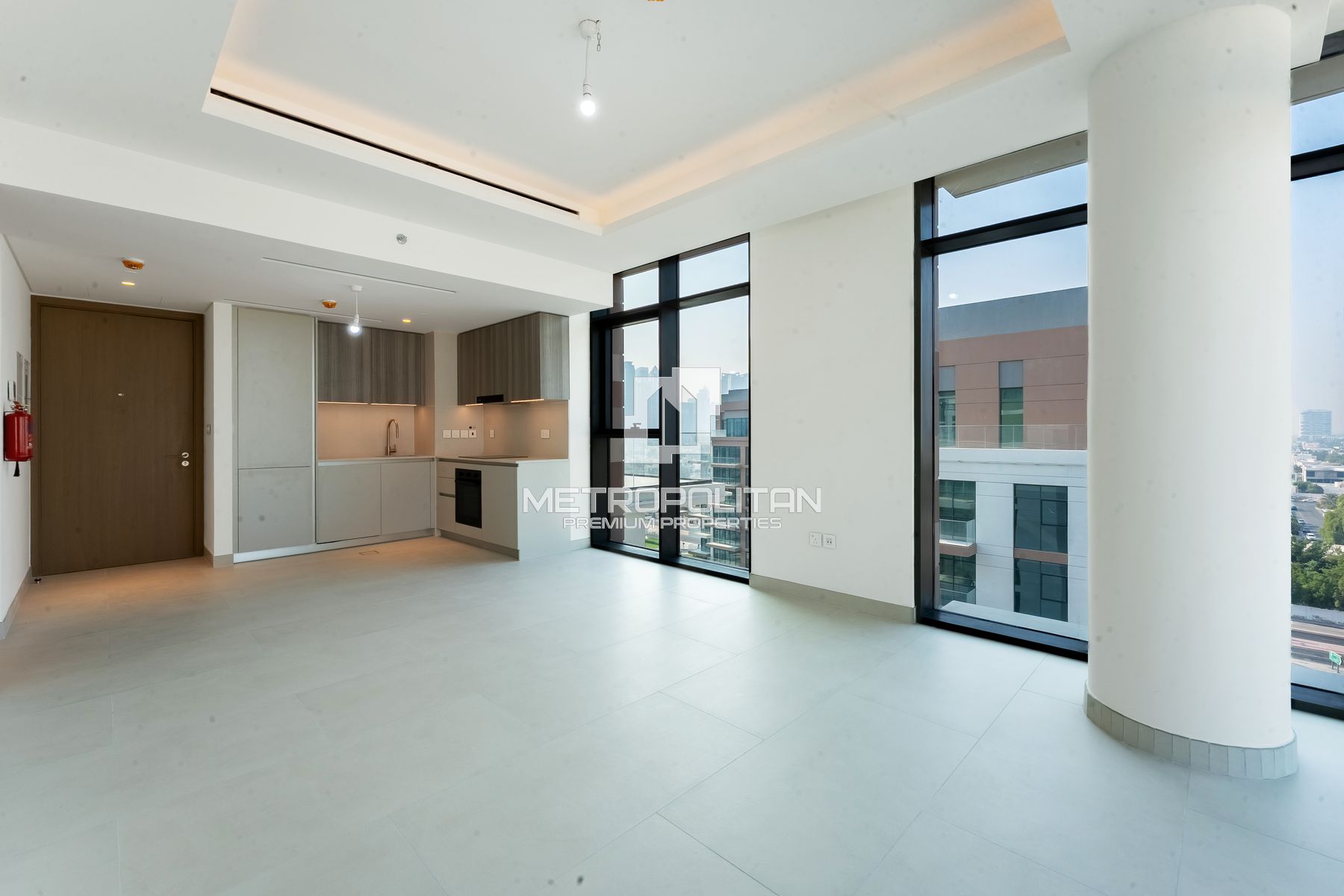 High Floor | Fitted Kitchen | Brand New Unit