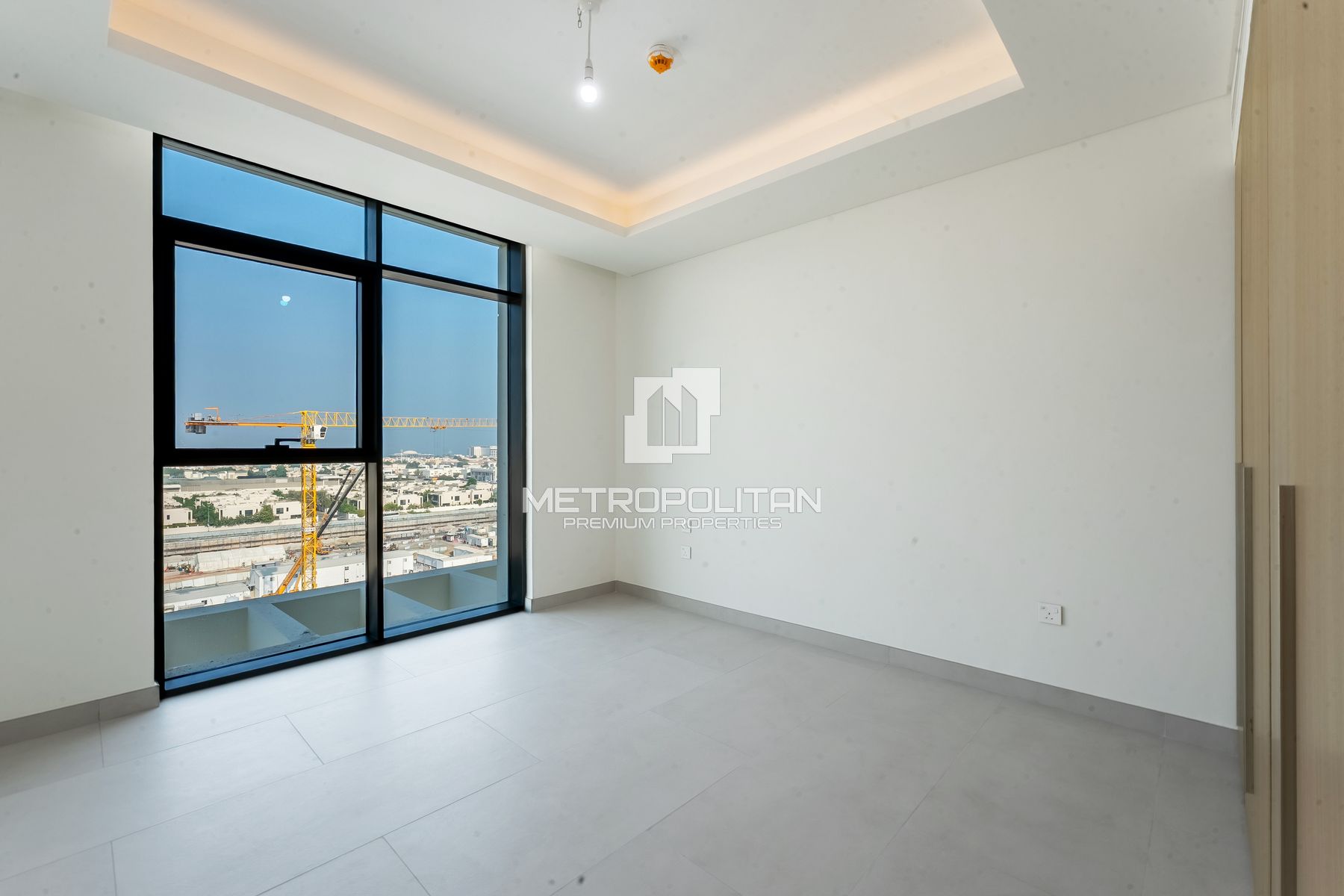 High Floor | Fitted Kitchen | Brand New Unit