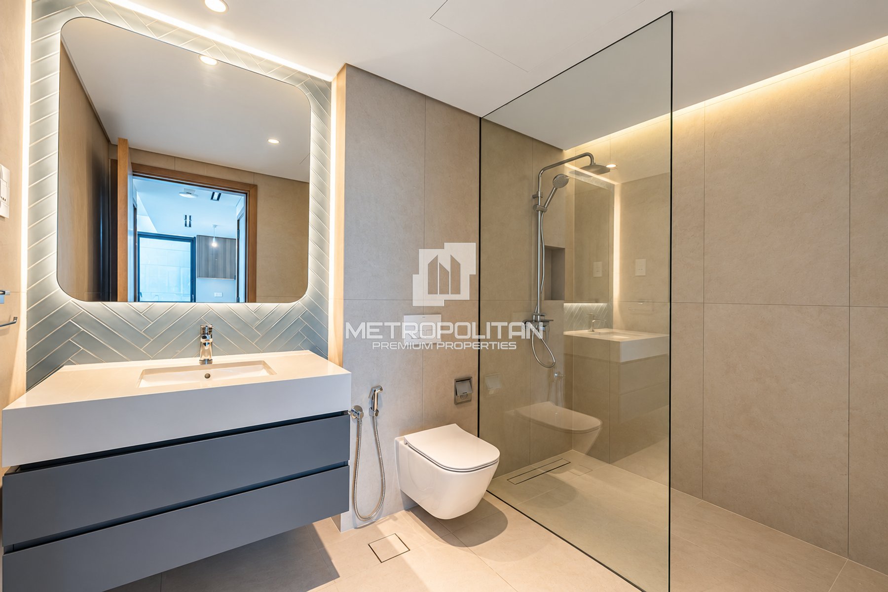 High Floor | Fitted Kitchen | Brand New Unit