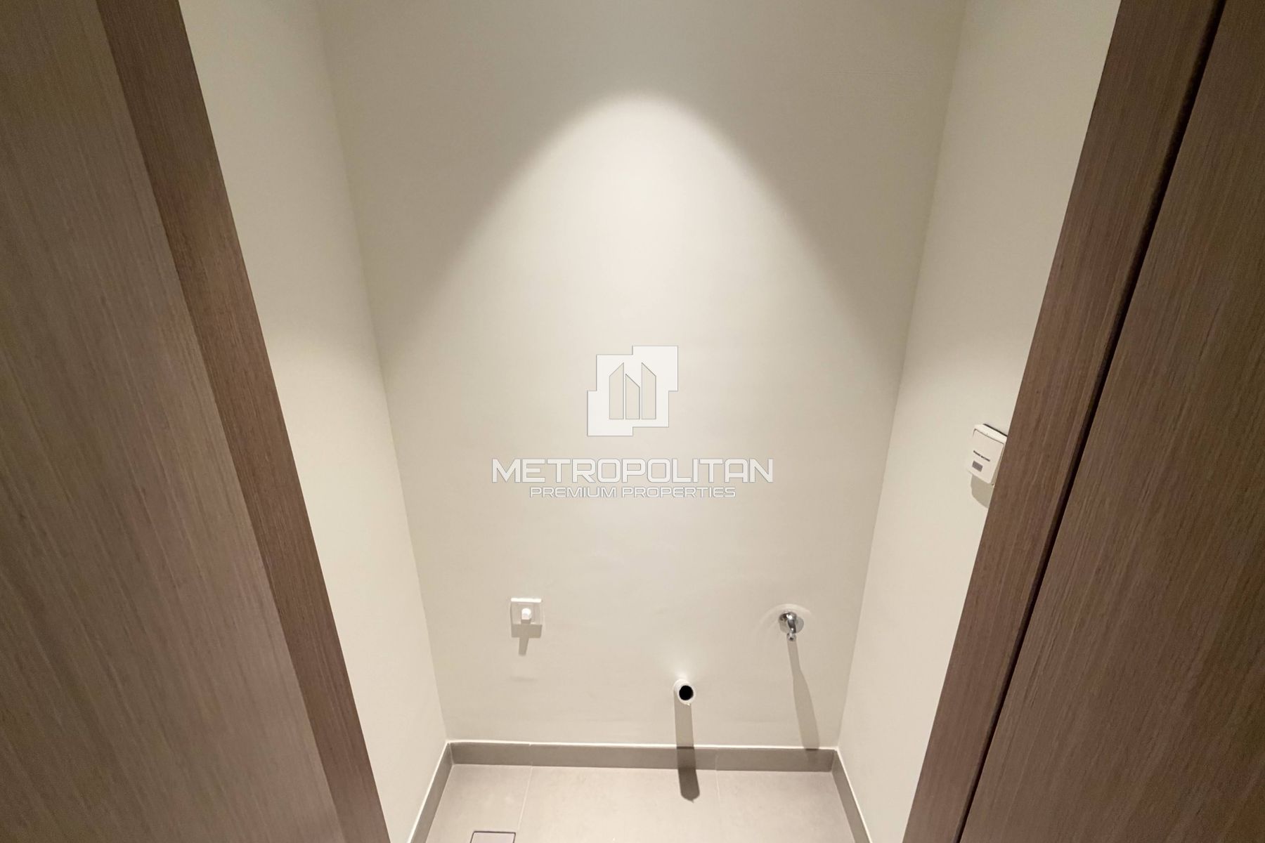 Burj Khalifa View | Semi-Furnished | City Walk