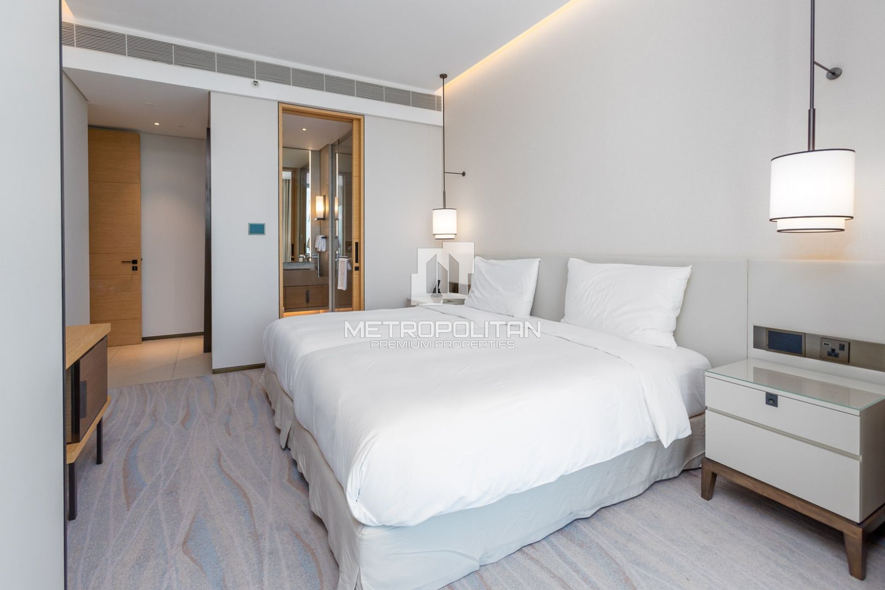 Prime Location | Vibrant Waterfront Living