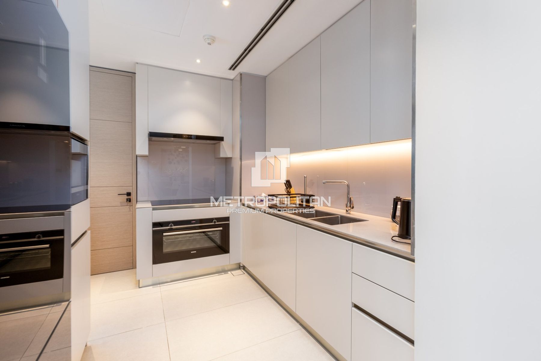 3BR Apartment for Rent in Jumeirah Gate Tower 2, Jumeirah Beach Residence - MPR-11563