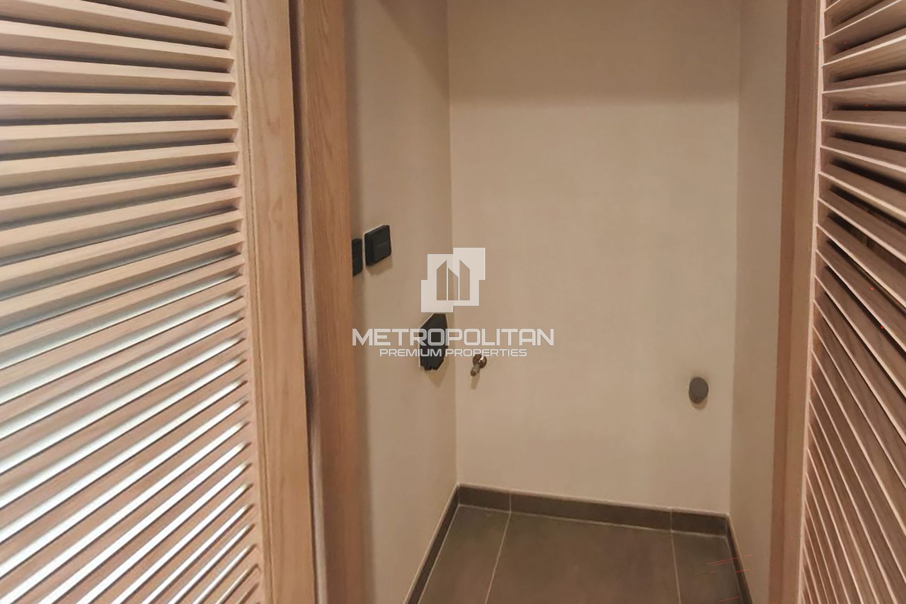 Partial Canal View | Furnished Studio | Modern