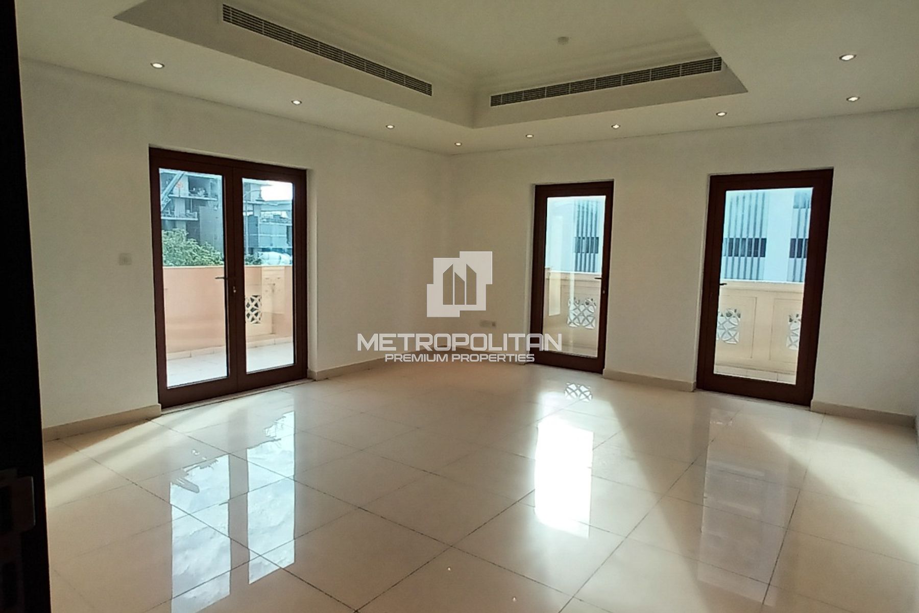 Grand Villa | Large Plot | Move-In Ready