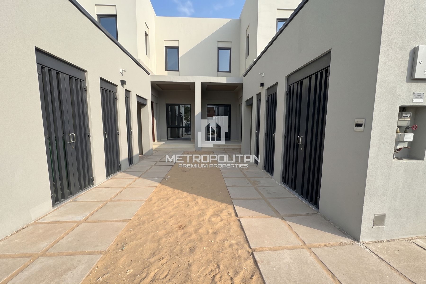 4BR Townhouse for Rent in Jebel Ali Village Townhouses, Jebel Ali - MPR-11573