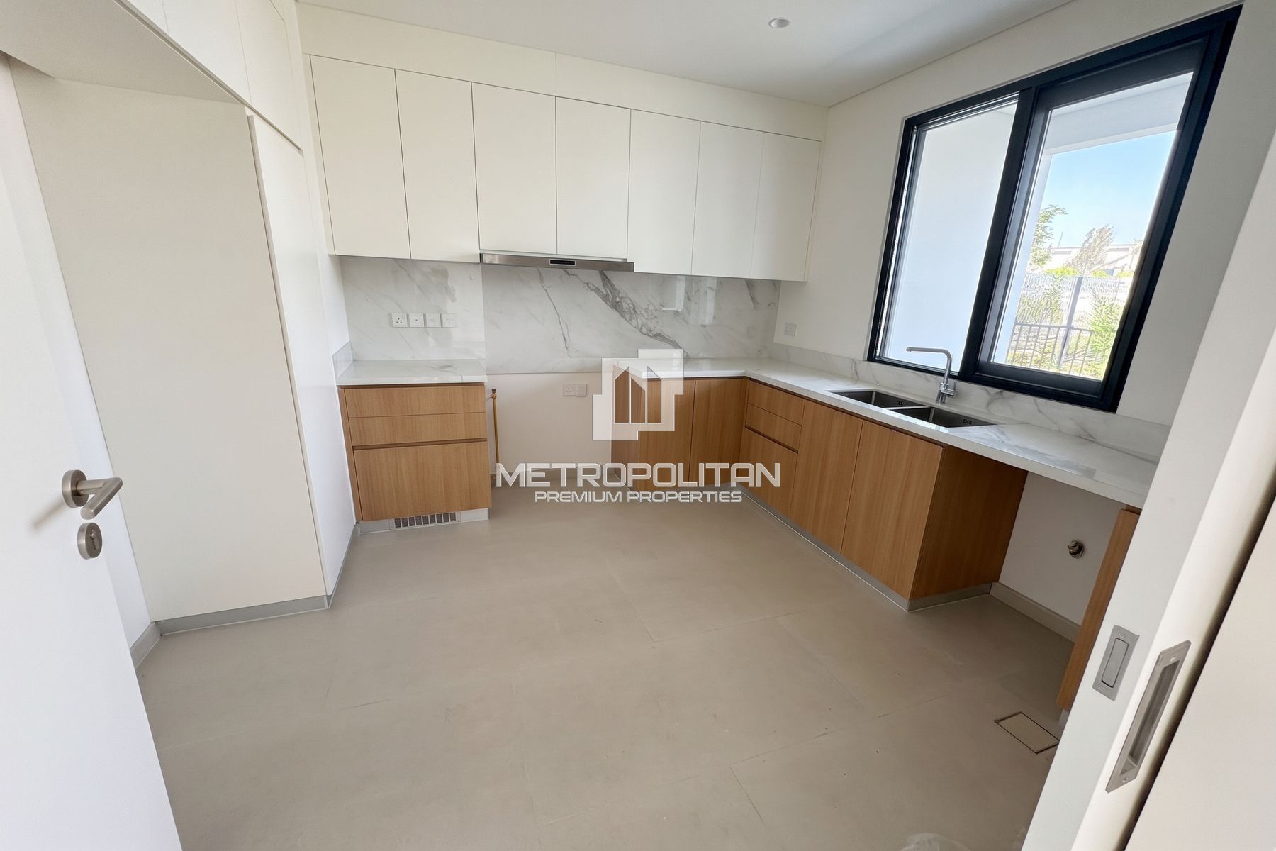 4BR Townhouse for Rent in Jebel Ali Village Townhouses, Jebel Ali - MPR-11573