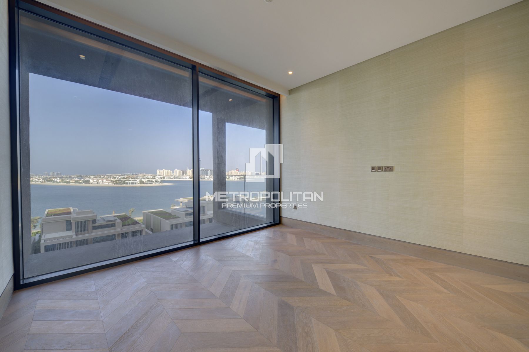 Full Palm View | High Floor | Corner Unit