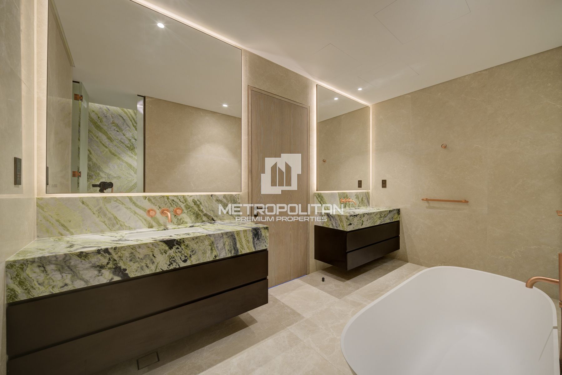 Full Palm View | High Floor | Corner Unit