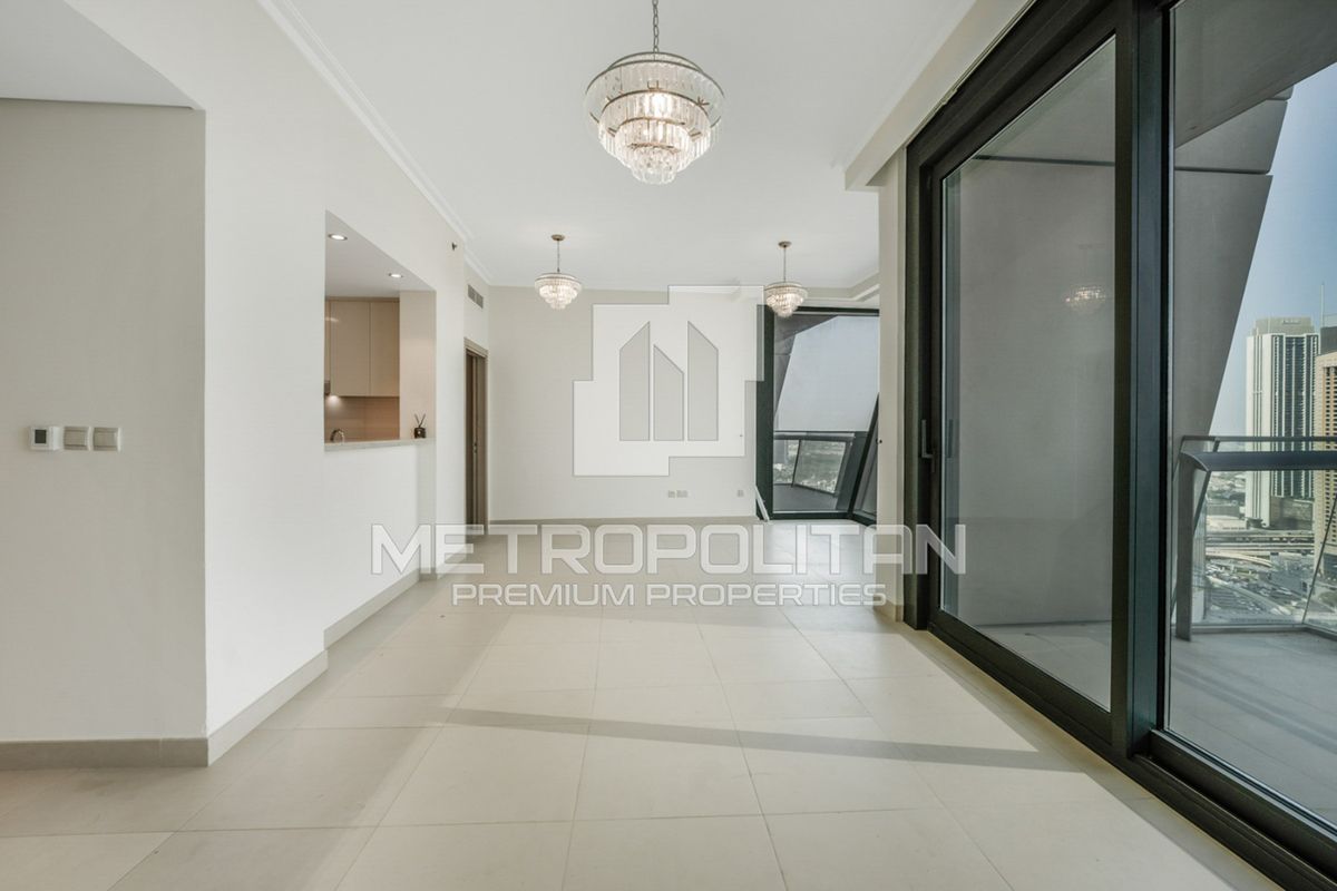 Large Floor Plan | Modern Interiors | High Floor
