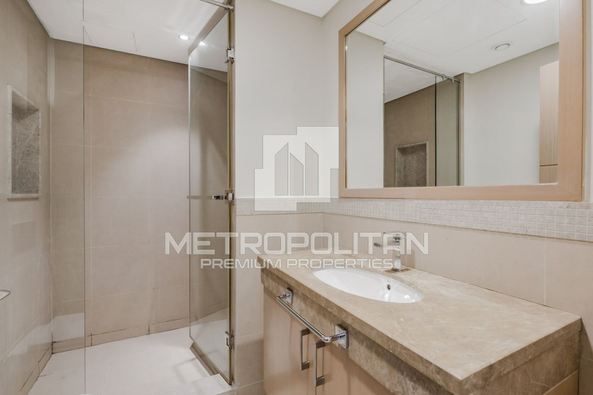Large Floor Plan | Modern Interiors | High Floor