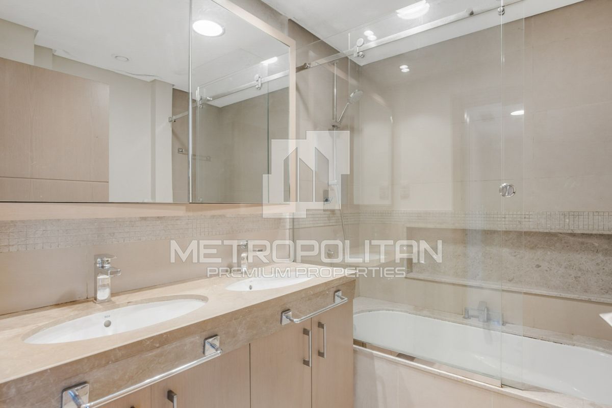 Large Floor Plan | Modern Interiors | High Floor