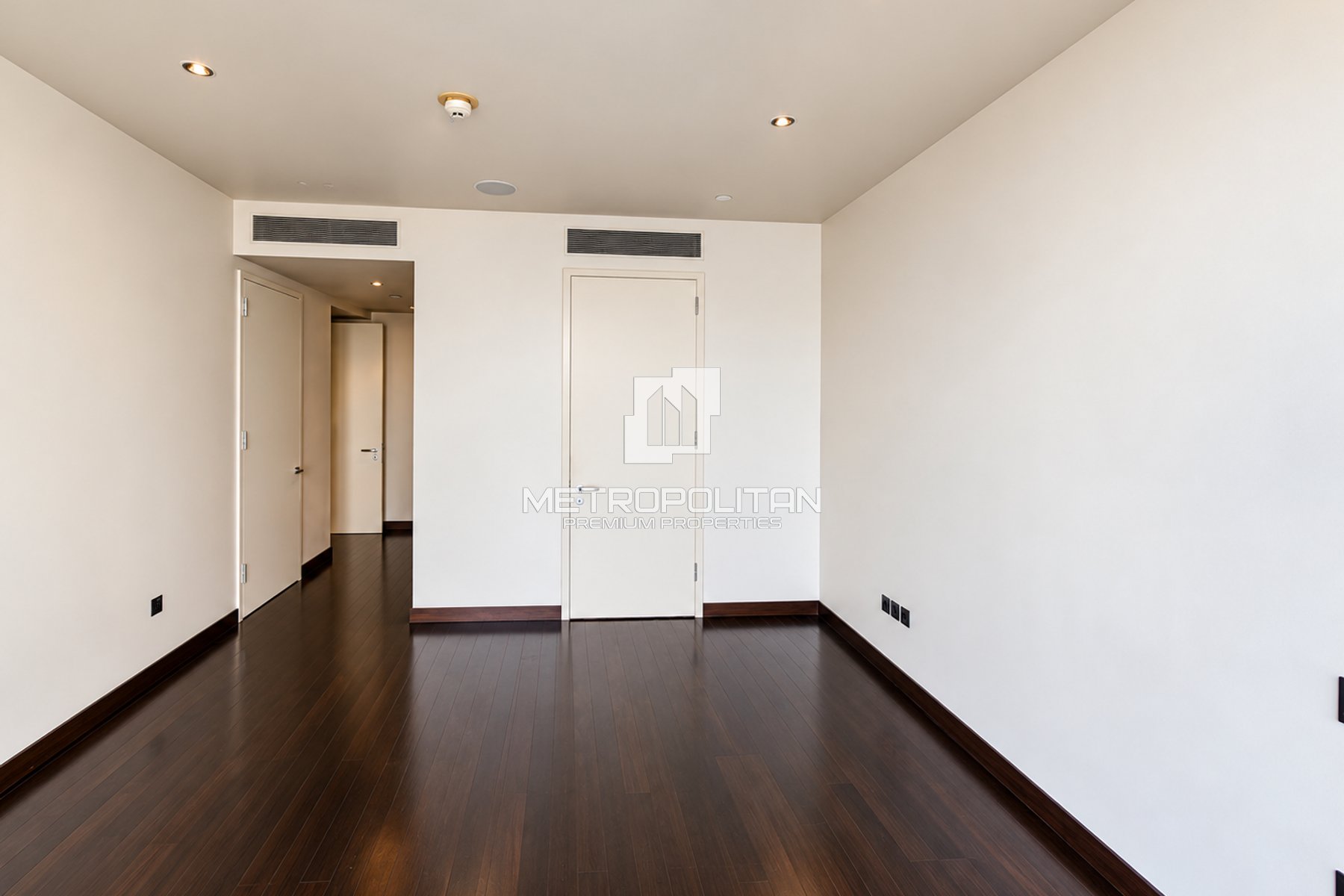 High Floor | Amazing Opera View | Unfurnished