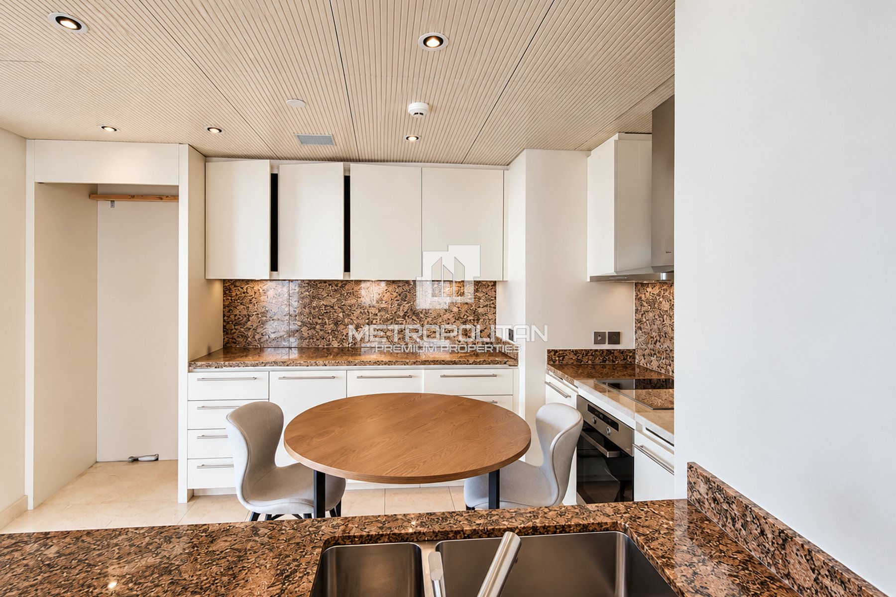 High Floor | Amazing Opera View | Unfurnished